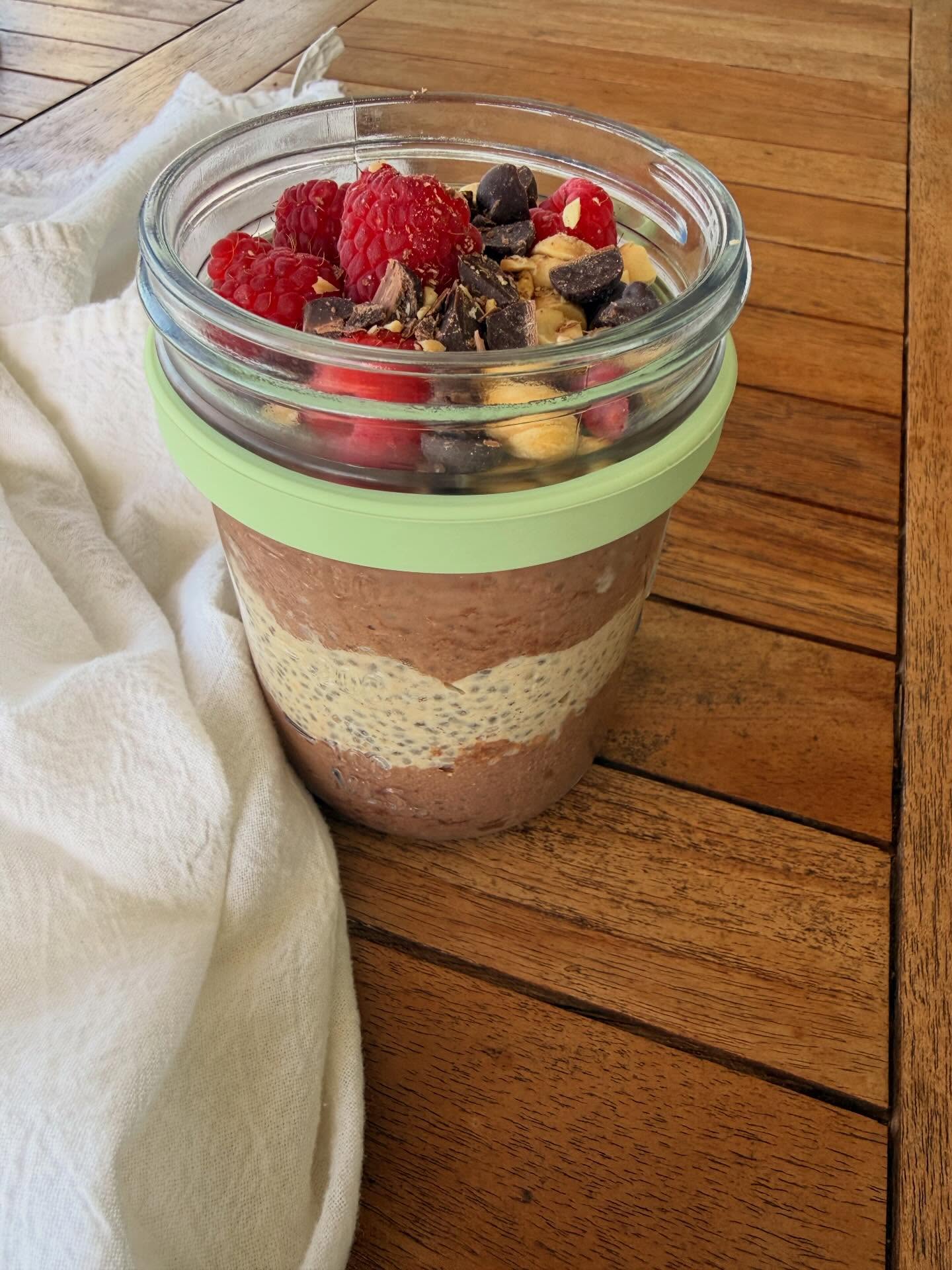 Craving something sweet in the morning?
This Peanut Butter Cup Chia Seed Pudding delivers:
✔ ~30g protein
✔ High fiber
✔ Healthy fats
✔ Blood sugar balance
Layered chocolate chia + creamy peanut butter chia = indulgent flavor with functional nutrition.
Make it ahead. Layer it beautifully. Wake up to fuel.
🔗 Recipe on the blog.
https://www.nourishing-for-flourishing.com/post/peanut-butter-cup-chia-seed-pudding
#bloodsugarbalance #highprotein #mealprepbreakfast #functionalnutrition #nourishingforflourishing