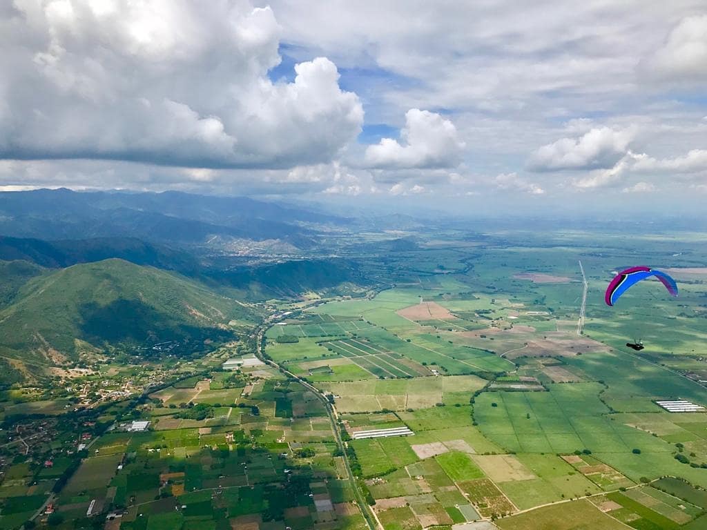Impressions from the last Colombia Tour in November 2019 🇨🇴 Instructor @leitorey
Contact us for
•
•
✅ Progression
✅ Thermalling
✅ Cross Country
✅ Safety & Acro
✅ Personal Training
☀☘✌🏽🌈
#paragliding #paraglidingtours #grecce #flying #progressiontour #soaring #groundhandling #personaltraining #progression #lefkada #greekpower