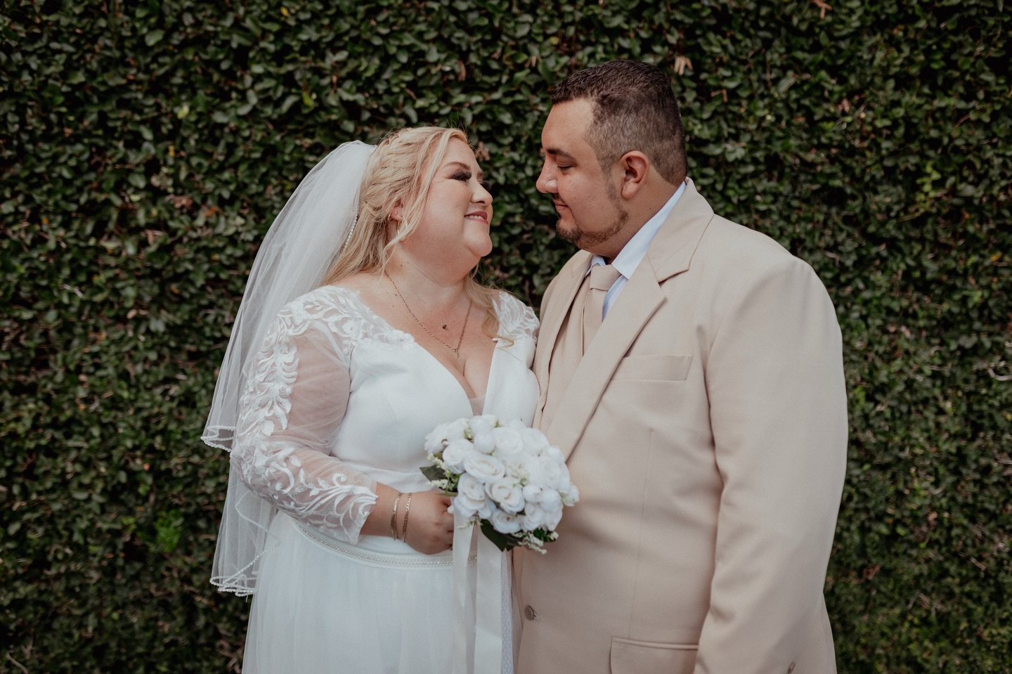 Amor real. Emociones auténticas. Recuerdos para siempre.
✨ Escríbenos y asegura tu cobertura.
.
.
.
#wedingphotography #elsalvador🇸🇻