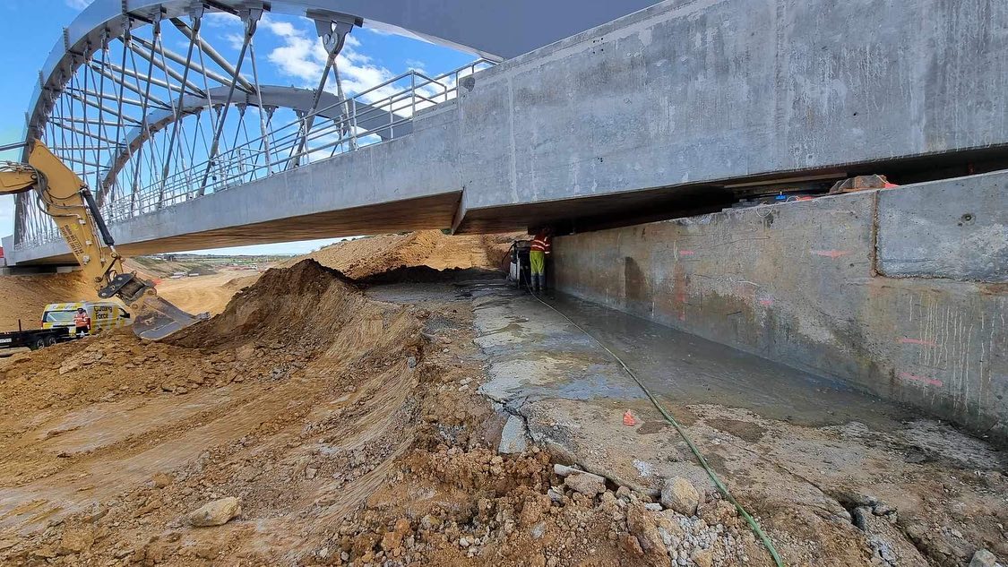 Works progressing for the team at the Princess Highway East project. #cuttingforce #cutting #tyrolit #hilti #australia #melbourne #gippsland #traralgon #coredrilling #cutting #grinding #concrete #scaning #flushcutting
#ringsawing #wiresawing #handsawing #roadsawing #generator #furphy #site #construction