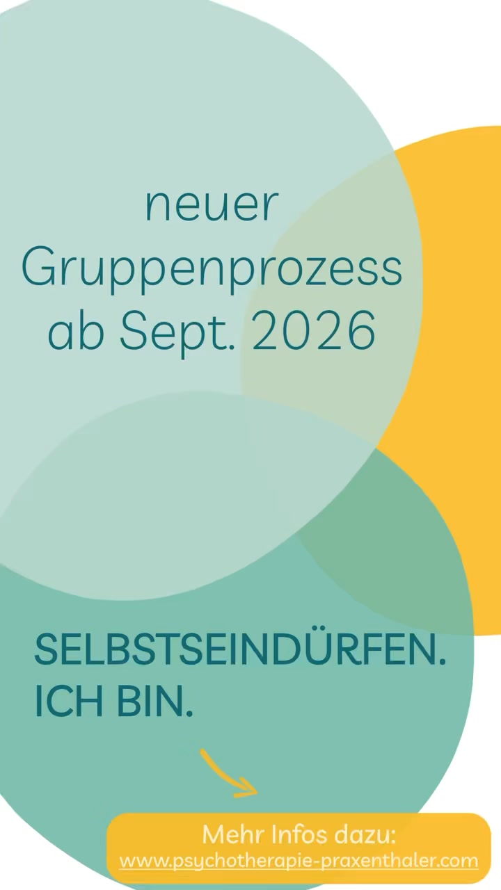Heute ist ein Tag, an dem viel über Stärke gesprochen wird.
Viele Frauen gelten als stark.
In Wahrheit sind sie oft einfach nur angepasst.
Am Weltfrauentag reden wir über Stärke.
Ich rede darüber, sich nicht länger selbst zu verleugnen.
Ich denke an etwas anderes.
An die vielen Frauen, die funktionieren.
Die Verantwortung übernehmen.
Die für andere da sind.
Und die dabei irgendwann den Kontakt zu sich selbst verlieren.
Nicht dramatisch.
Eher leise und schleichend.
Man merkt es daran, dass man sich ständig hinterfragt.
Sich anpasst.
Oder nicht mehr genau weiß, was sich eigentlich noch richtig anfühlt.
Genau hier beginnt Veränderung.
Nicht durch Druck.
Sondern durch einen Raum, in dem du wieder bei dir ankommen kannst.
Aus dieser Haltung heraus entsteht gerade ein neuer Gruppenprozess:
SELBSTSEINDÜRFEN. ICH BIN.
Ein therapeutischer Gruppenraum für Frauen, die sich selbst wieder näherkommen möchten – ehrlich, achtsam und im Austausch mit anderen.
Wenn dich das anspricht, kannst du dich ab heute unverbindlich auf die Interessentinnenliste setzen lassen.
Den Link findest du im Profil.
www.psychotherapie-praxenthaler.com
#HeilpraktikerinFürPsychotherapie #PraxisPraxenthaler #AnjaPraxenthaler #Einzeltherapie #Paartherapie #Coaching #einzigartigunperfekt #Weltfrauentag #Gruppenprozess #Gruppentherapie #selbstseindürfen #ichbin