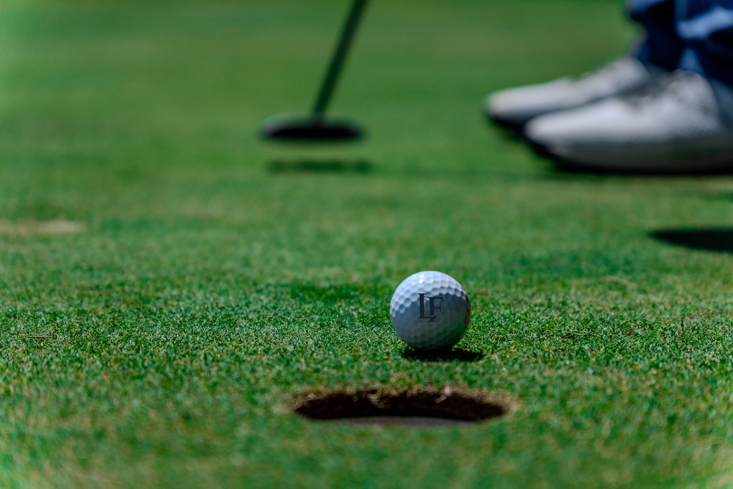 Clase, precisión y carácter en cada golpe. ⛳
#LasFuentes #GolfClub
