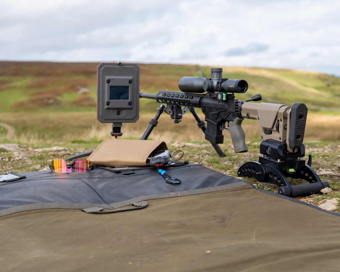 Precision is a mindset.
It’s choosing control over chaos.
Consistency over luck.
Discipline over ego.
Every time you get behind the rifle, you’re either reinforcing good habits — or exposing weak links in your system.
Build it properly.
Trust it completely.
Execute without hesitation.
That’s the standard.
#longdistanceshooting #shooting #TargetPractice #deerhunting