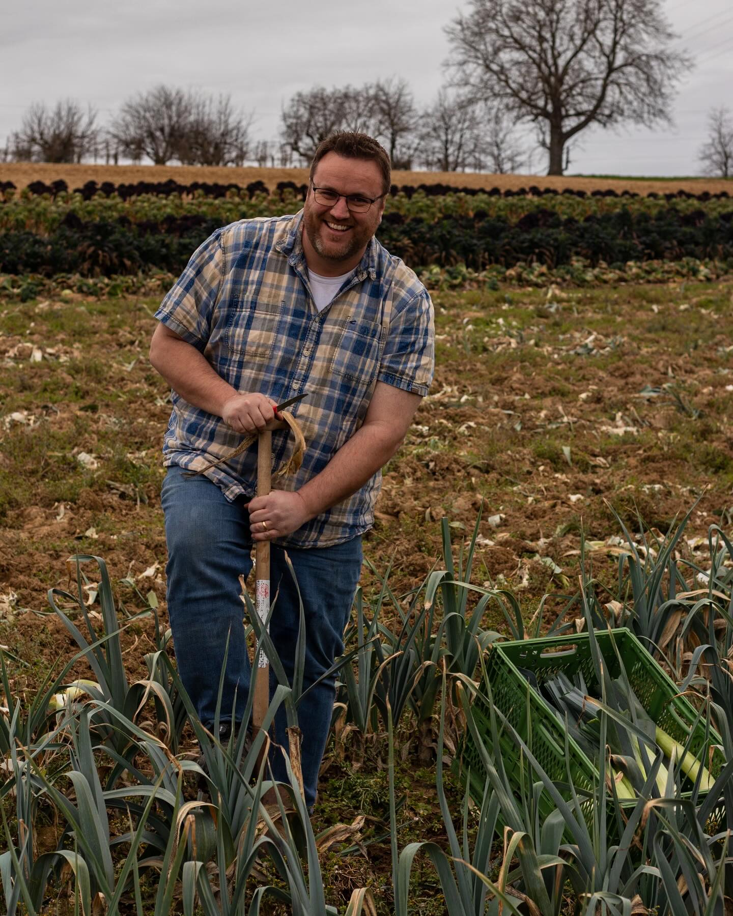 Moment mal…
Der Obstbauer steht auf dem Gemüsefeld. 🥔🥬🥕
Was ist den hier los? 🤔
#gemüse #obst #regional #bestellen
