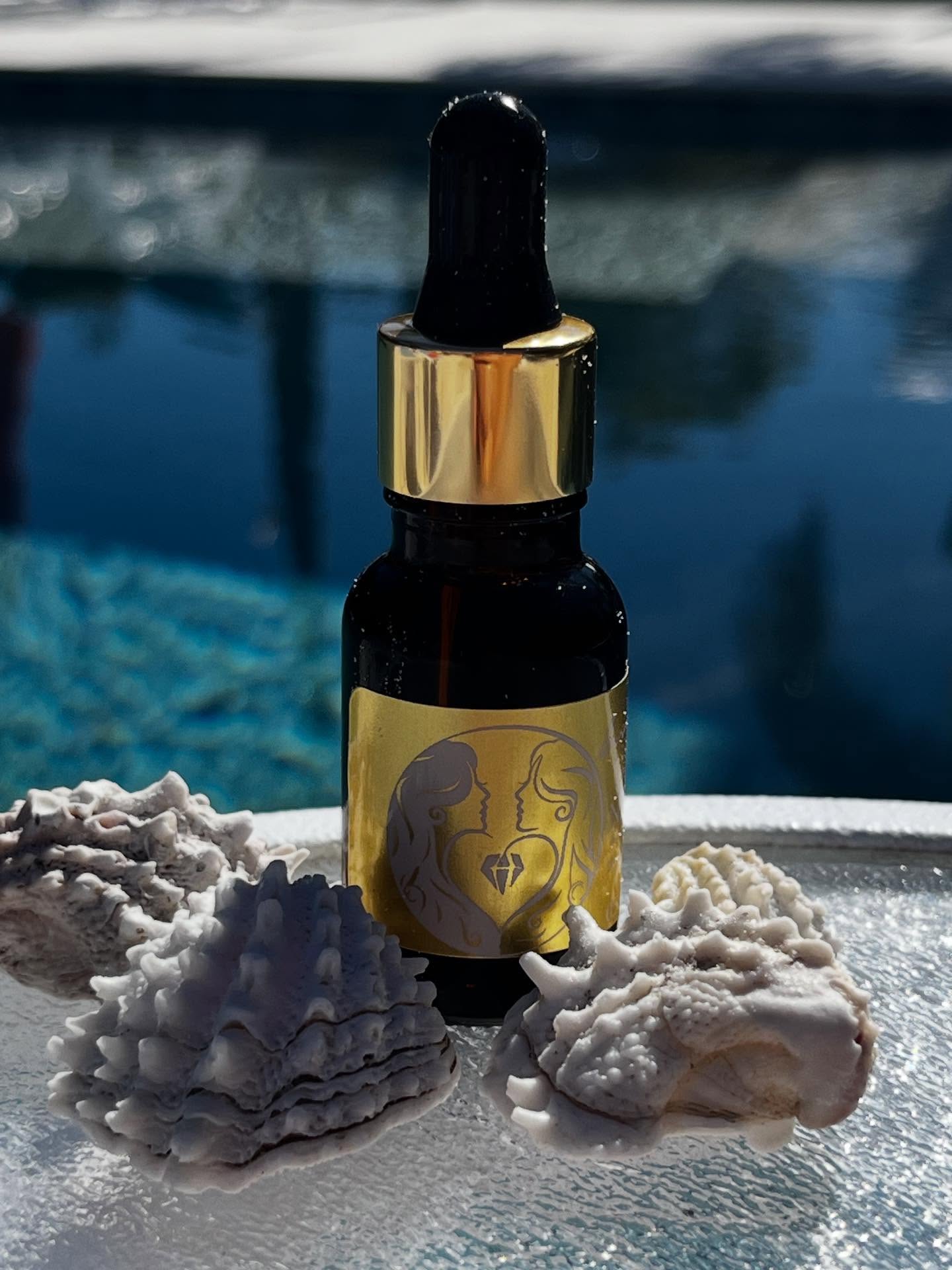 The plant-powered science behind our formulas 🌿🔬
At Urban Witches, we don’t fight aging — we support the skin’s biology.
Plants survive UV radiation, pollution, oxidative stress, and dehydration through sophisticated defense molecules. We formulate with those same phytoactives:
• Polyphenols – neutralize free radicals and reduce oxidative stress
• Flavonoids – calm inflammation + strengthen the skin barrier
• Carotenoids – support collagen integrity and protect against environmental damage
• Phytosterols + essential fatty acids (like linoleic acid) – reinforce lipid layers and reduce transepidermal water loss (TEWL)
• Natural tocopherols (Vitamin E) – protect cell membranes from oxidation
These compounds don’t work in isolation — they function in synergistic networks within whole-plant extracts. That synergy is difficult to replicate synthetically.
Barrier integrity = visible longevity.
When the lipid matrix is supported, skin maintains hydration, elasticity, and resilience.
No harsh fillers.
No unnecessary synthetics.
No microbiome disruption.
Just bioactive botanicals working with your skin’s innate intelligence.
This is plant-powered longevity science. 🌿✨ 20% off our skincare all week with code: FRIEND20 at checkout!!!
#UrbanWitches #PlantScience #Phytoactives #SkinBarrierHealth #OrganicSkincare NaturalAntiAging