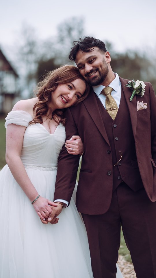 The one where Alice and Linski get married ⚡️
.
.
.
.
.
Venue // @ravenswoodvenue
MAU // @stormemakeupartist
Dress // @togetherforeverbrides