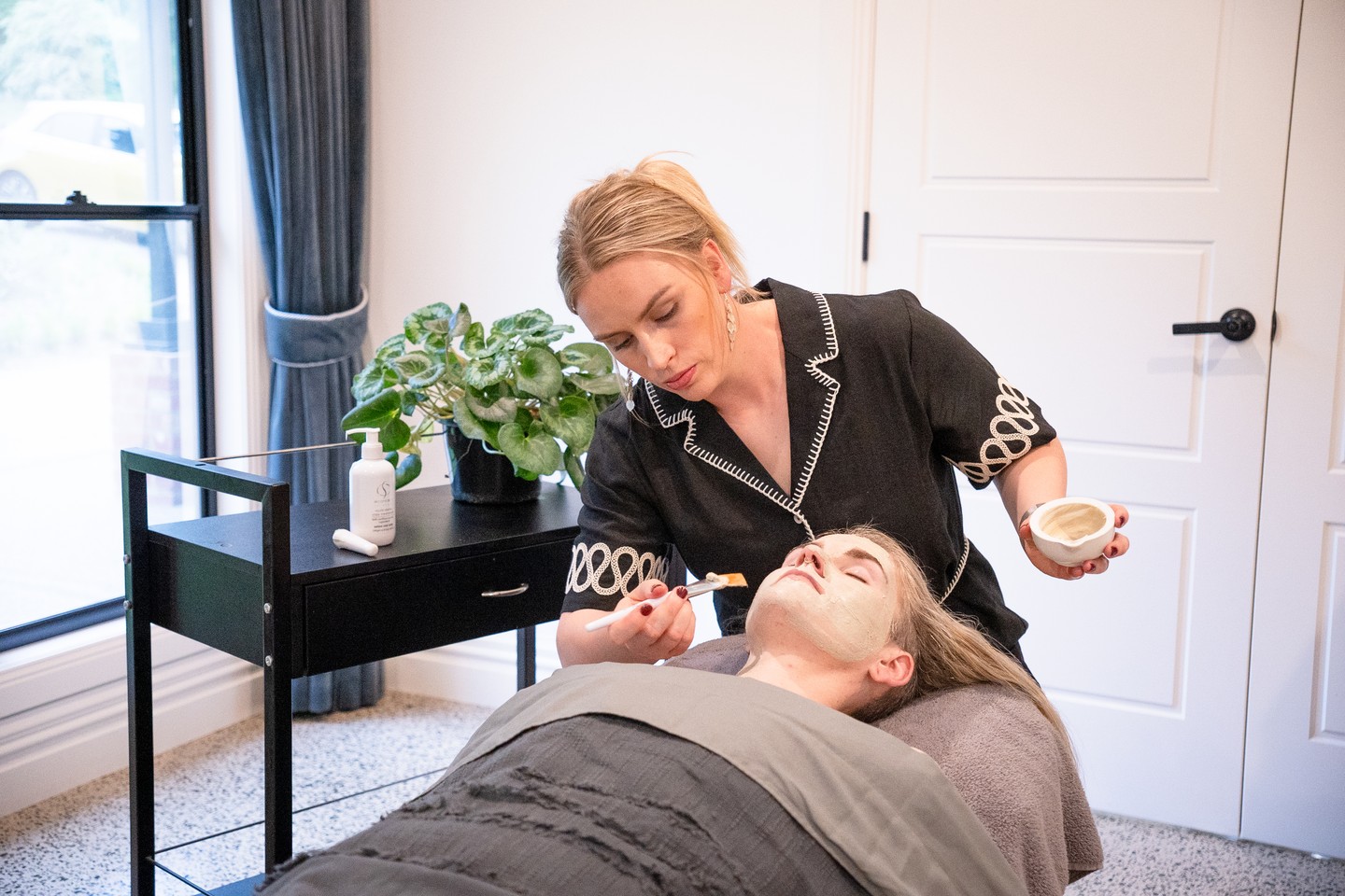 Happy Lunar New Year 🐎
The Year of the Horse invites us to move with strength, grace, and renewed vitality. It feels like the perfect time to treat your skin to a fresh start.
If your skin has been through it lately, between the summer heat, sun exposure and the general busyness of life, a facial might be just what it needs right now.
Our OrganicSpa facials are tailored to whatever your skin is dealing with, whether that is dullness, dryness or congestion. We take the time to look at what is actually going on and treat it properly.
No better way to start the Year of the Horse than feeling refreshed and glowing.
Like the Horse, embrace freedom.
Nurture your well-being.
Book online via our website.