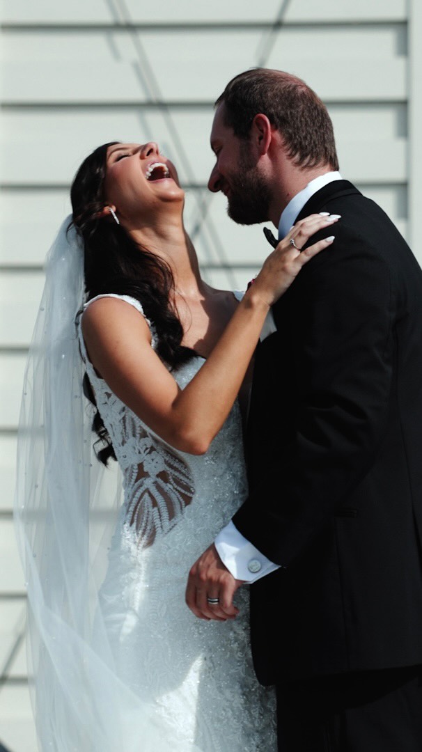 A swing and a miss — and that’s where the magic lives.
Because sometimes the moments that don’t go quite as planned become the ones you remember most.
The almost-kiss. The burst of laughter. The “wait, did that just happen?”
Weddings aren’t about perfection — they’re about presence. And often? The best moments are hiding in the bloopers.
If you can laugh together in the in-between, you’re already doing it right. And no one is better at that than Courtney and Robby💛