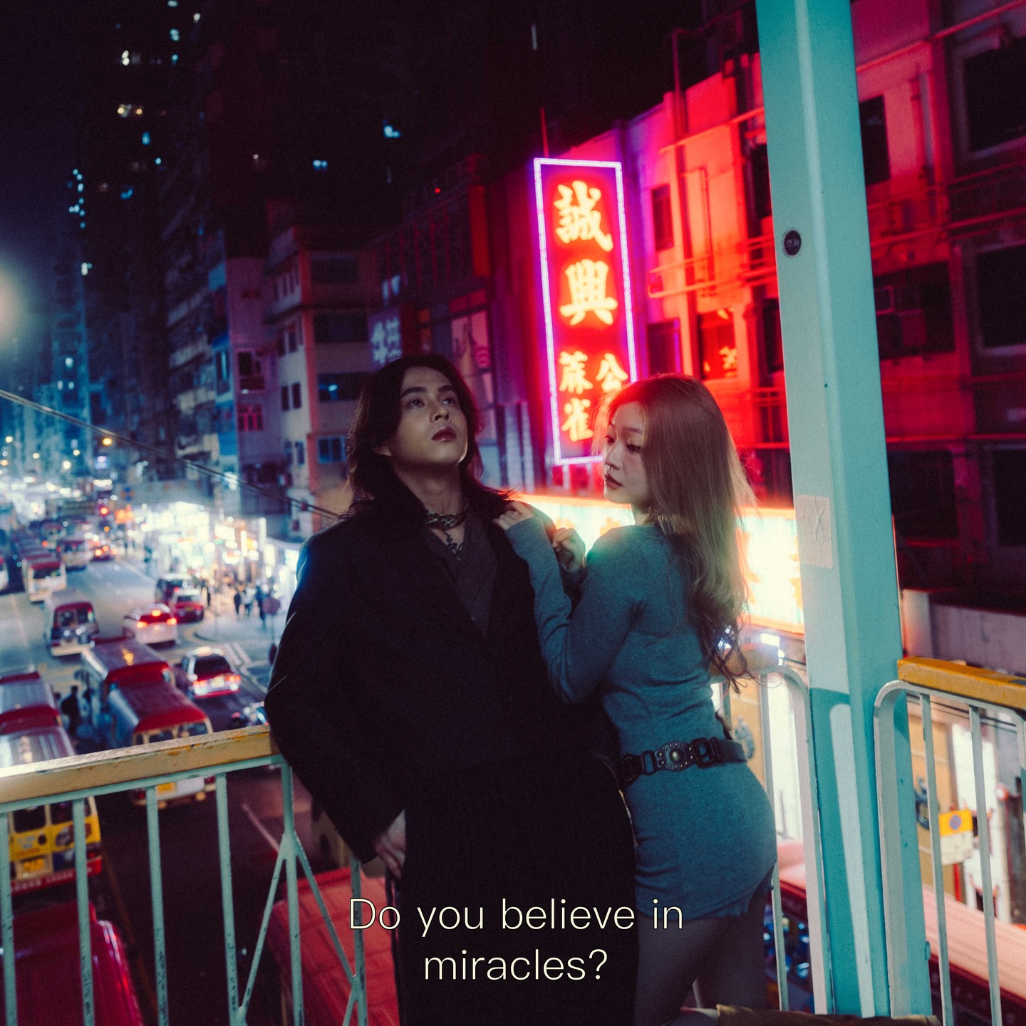 01 | A night in Mongkok with Joyce & Justin 🎬🇭🇰
One corner, a whole love scene :”)
.
.
#hongkongphotographer #wongkarwai #mongkok #asianfilm #lovestories