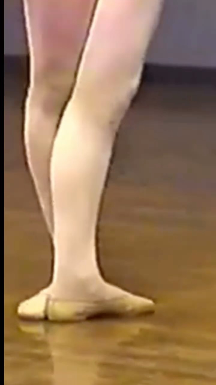 Where my path started - I had big dreams ๐ซ What about you? FPP is here to help you make those a reality. ๐ in bio for more information about me or FPPโs on demand or long term options. ๐ Email me with inquiries and follow @fifthpositionpath โญ๏ธ #flashback #ballerina #dream #fifthpositionpath