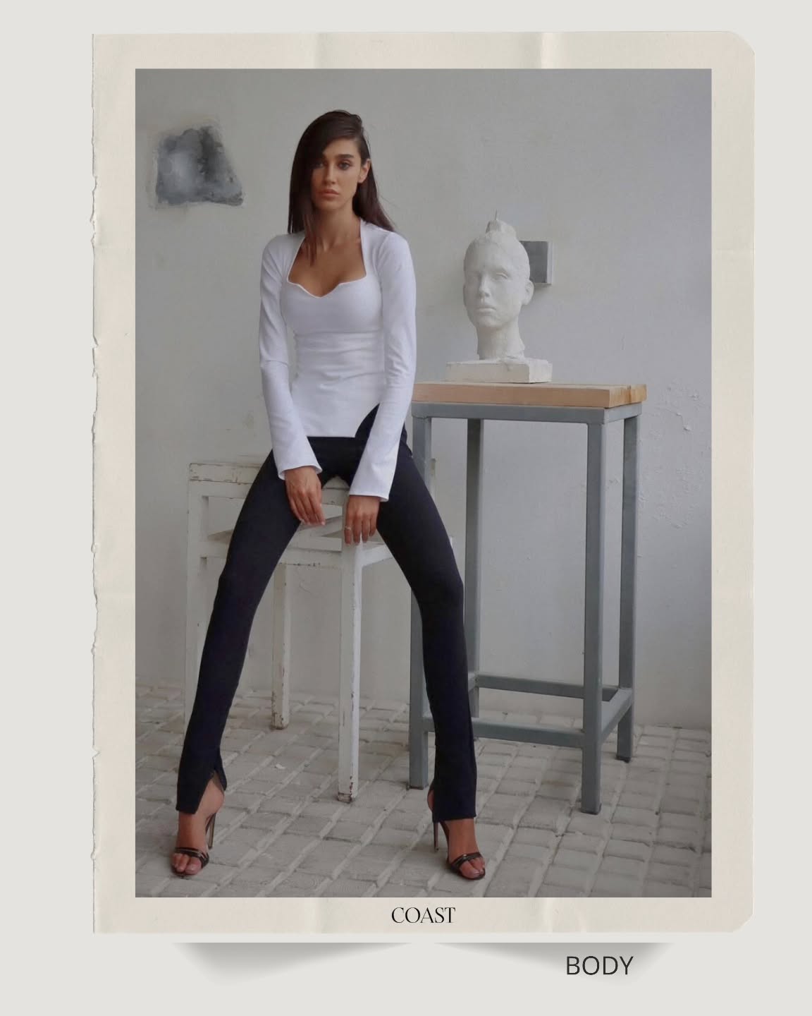 Madrid body white🤍
Čista linija i kroj koji prirodno
naglašava figuru!
Dostupan u bijeloj boji.