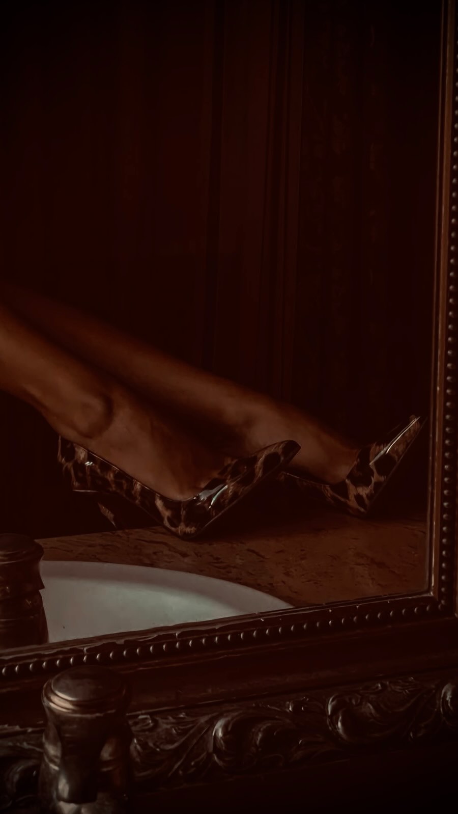 A fill appointment should never leave your lashes looking empty or unfinished.
When lashes are customized correctly from the start, maintenance becomes seamless.
This is the difference intentional design makes.
📍 Private Studio Anna, TX
Book your Fernormenal Design Experience → Link in bio