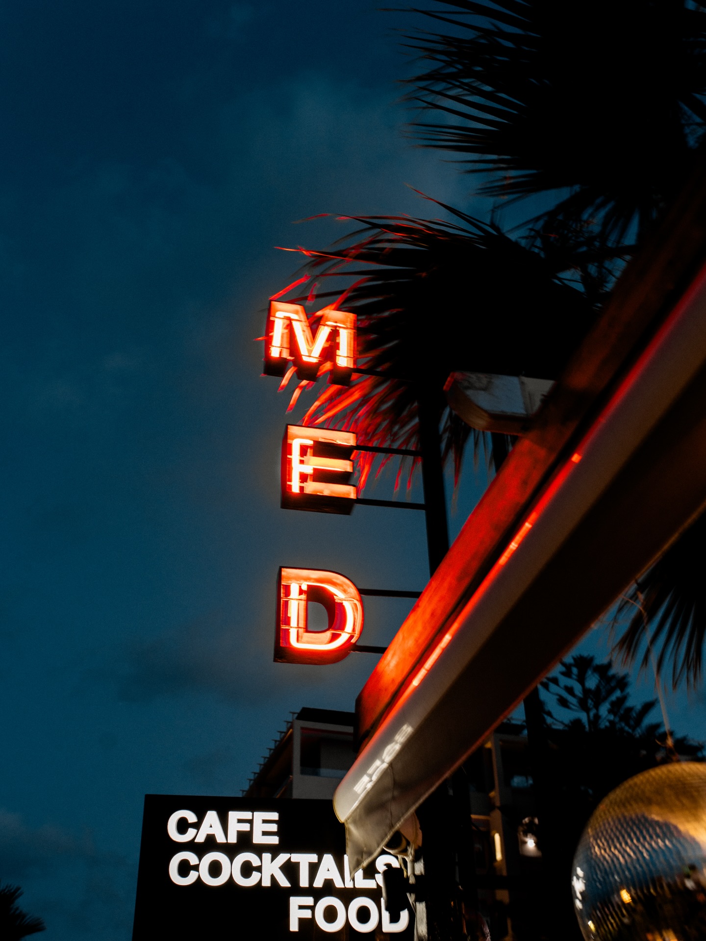 MED Café
15 Years
Season 2026
May 1
Built by the sea.
Refined by time.
Photography @natalia.petraki