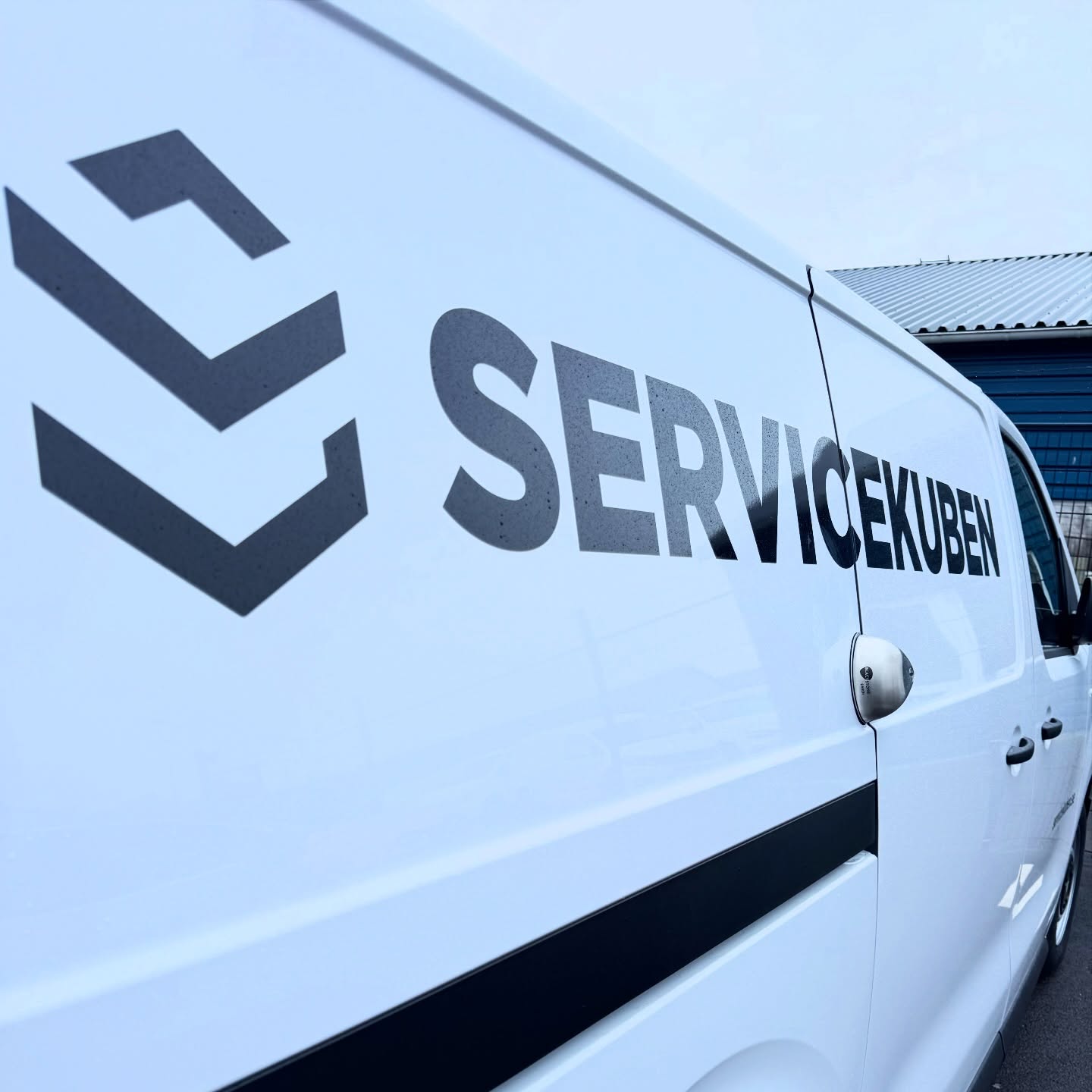SERVICEKUBEN 🙌🏻
Servicekuben satsar på Blackstone-lås till sina nya servicebilar 🔐🚐
När verktyg och utrustning är en del av affären är rätt säkerhetslösning avgörande.
Trygghet, kvalitet och ett professionellt intryck – varje dag. 💪✨
Blackstone lås // Det säkra valet 👊🏻
www.blackstonesverige.se