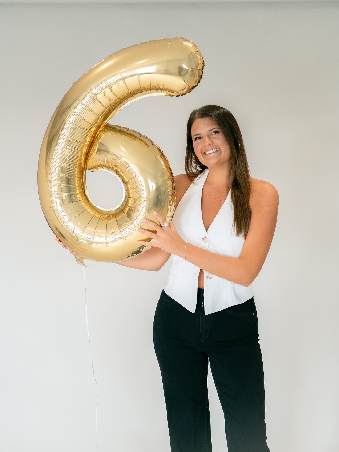 SIX years of Big Wave Marketing 🌊🎈🎉
Alex is the heart, hustle, and vision behind this brand 💙 From big ideas to even bigger wins, this journey has been nothing short of amazing