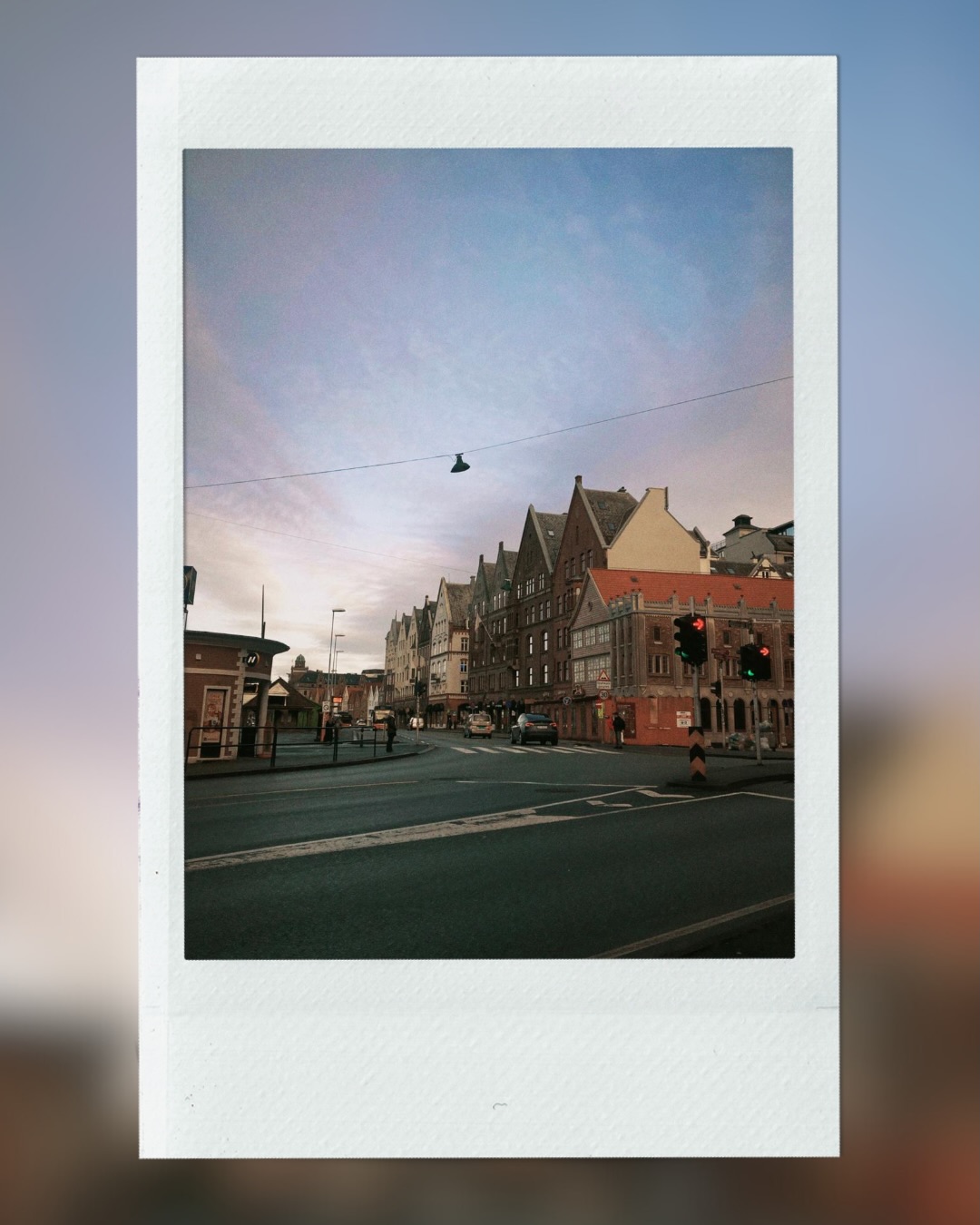 🇳🇴🌄
-
-
-
photos taken by: @chriskremm
#travel #norway #feed #tourism gemsofbergen
@ue_vestland