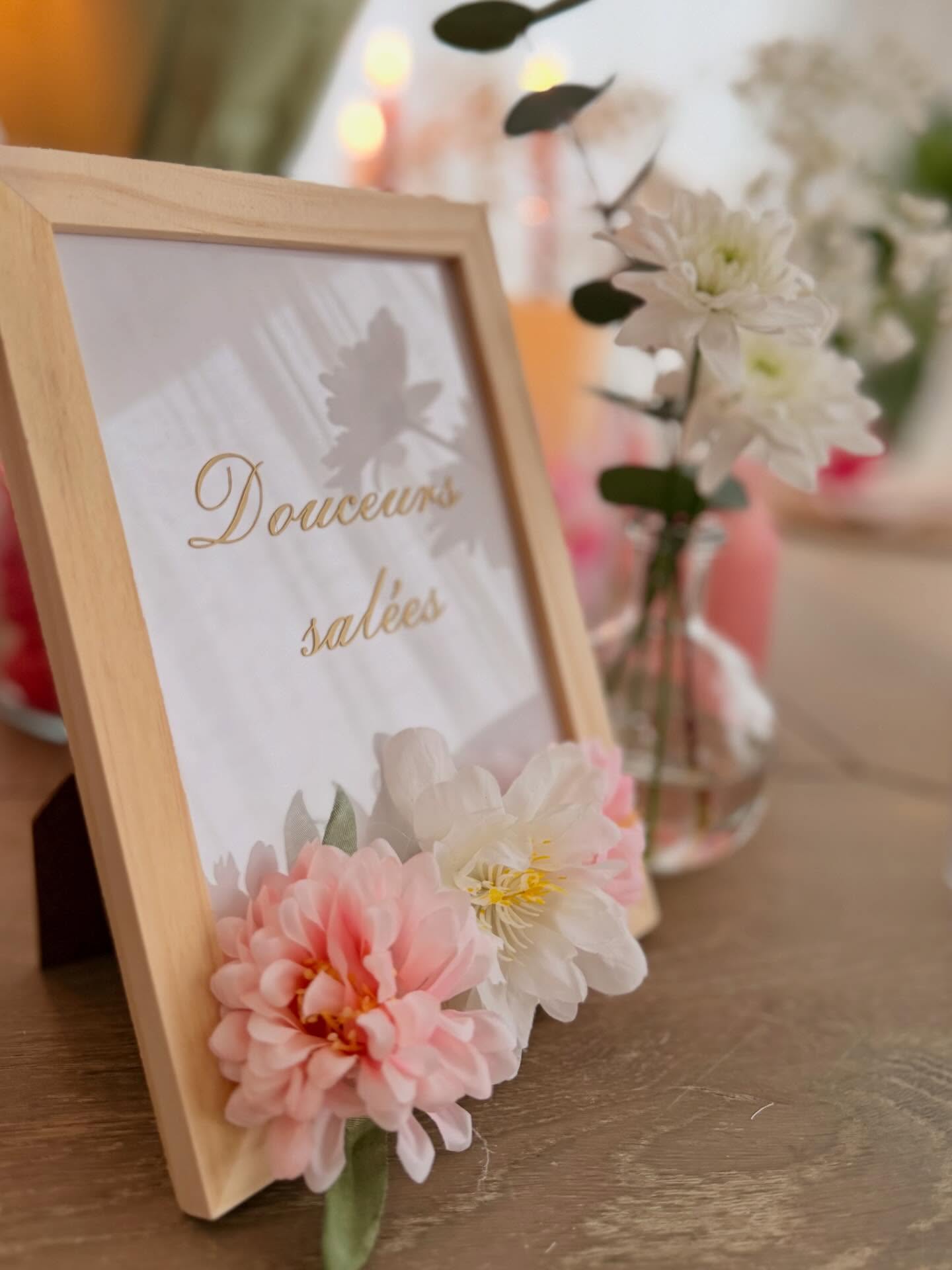 La fête des mamies 🌷
Une belle occasion de dire à notre maman, la mamie de nos enfants, combien elle compte pour nous.
Pour Mamylou, nous lui avions préparé un petit brunch surprise entourée de ses petits enfants.
Une belle journée en famille 🌸
#decorationevenementielle #fetedesmamies #decoration #decoratriceevenementielle #jalmaevent