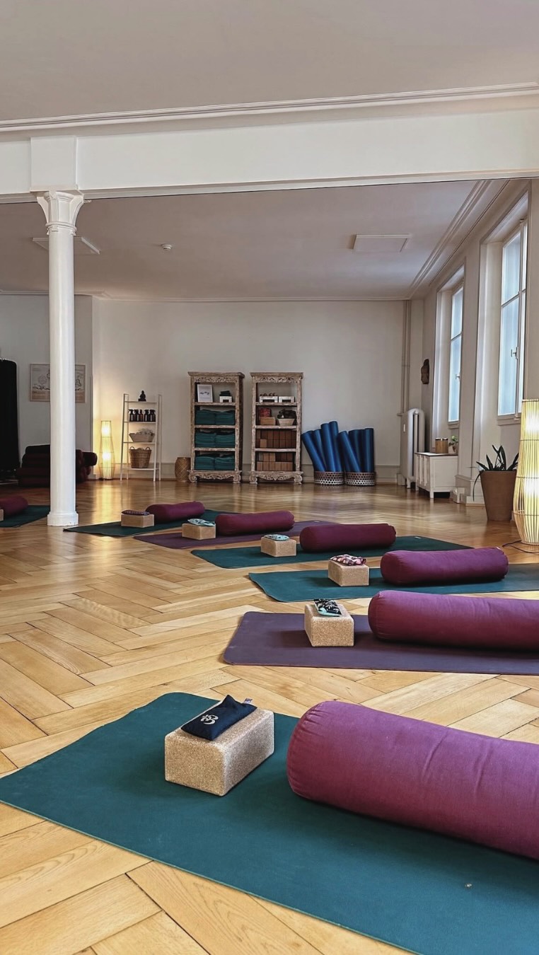 At Anjali Studio, we welcome you with a diverse range of classes for every type of practice! Whether you’re looking for strength, flow, restoration or something in between. Something for everyone, all week long. ✨🧘🏽
📍 Anjali Studio Basel | Stapfelberg 9
🔗 Schedule in bio
💬 Already visited us? We’d love to read about your experience! Leave us a Google review and help others find their way to the mat. 🙏
With Love,
The Anjali Team.
#basel #yogastudiobasel #yogabasel #baselyoga #pilates