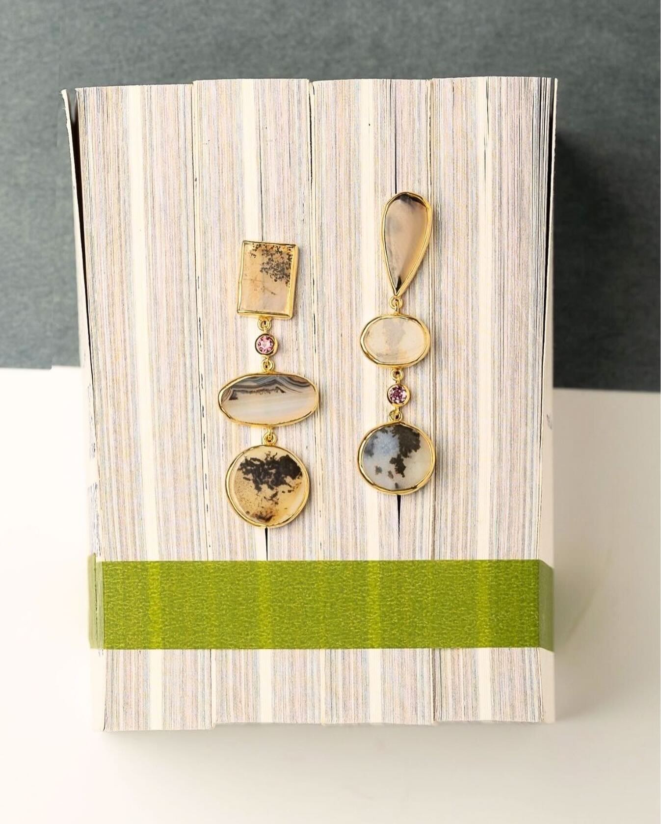 One-of-a-kind dendritic agates earrings in the purest beauty! #fotinipsarouli #fotinipsaroulijewellery #finejewelry #handmadejewelry #earring