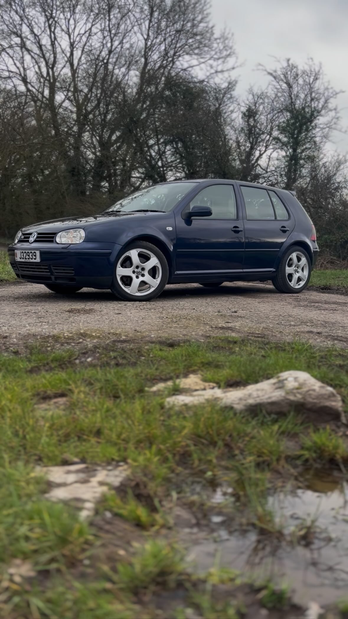 This Golf is one of the most enjoyable cars to drive around and I won’t hear anything against it.
After the disappointment of the MK4 GTI, Volkswagen had to bounce back strong, and with the introduction of the VR6 engine and Haldex 4 wheel drive system, the first Volkswagen to feature it, they stuck gold.
The VW Golf V6 4 motion is a great hot hatch and a car that could still easily be used as a daily today.
#vw #vwgolf #golf #v6 #instacar