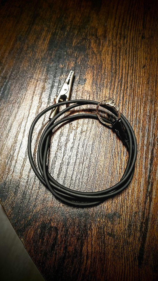 Kopfhörer, sonst hört man es nicht!
Praktisch? Oder habt ihr ne bessere Idee?
Das Lied am Ende ist "The Kesha" ein klassisches irisches Jig