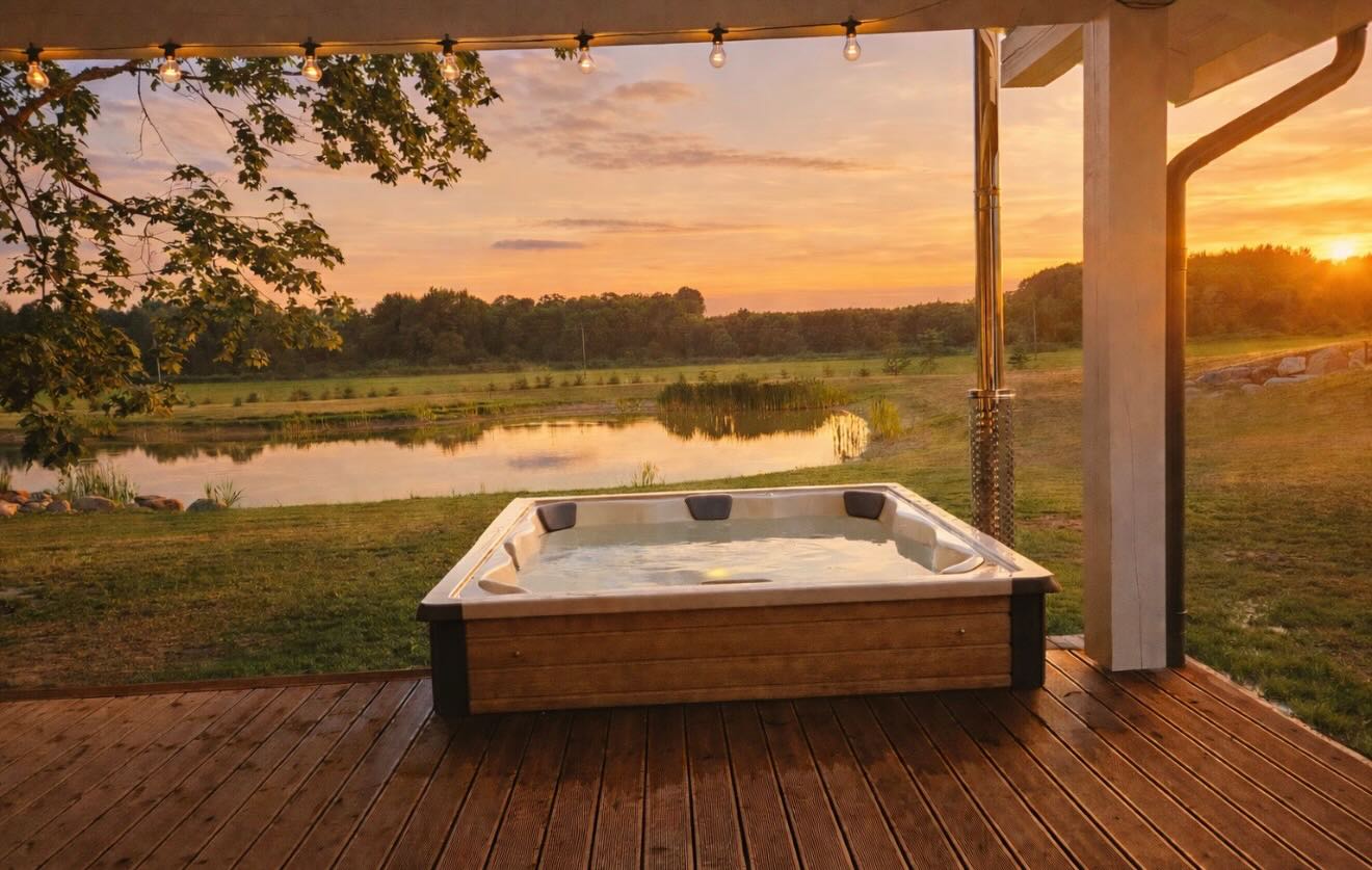 Golden evenings and the promise of long summer nights ✨🌅
As the sunnier weather starts to arrive, we’ve seen a real influx of enquiries and orders here at Cotswold Eco Tubs & Saunas — and our team are busy behind the scenes planning production for an unforgettable season ahead.
If you’ve been dreaming of your own garden escape, now is the perfect time to start planning.
Get in touch with us to create your perfect summer 🌿💛