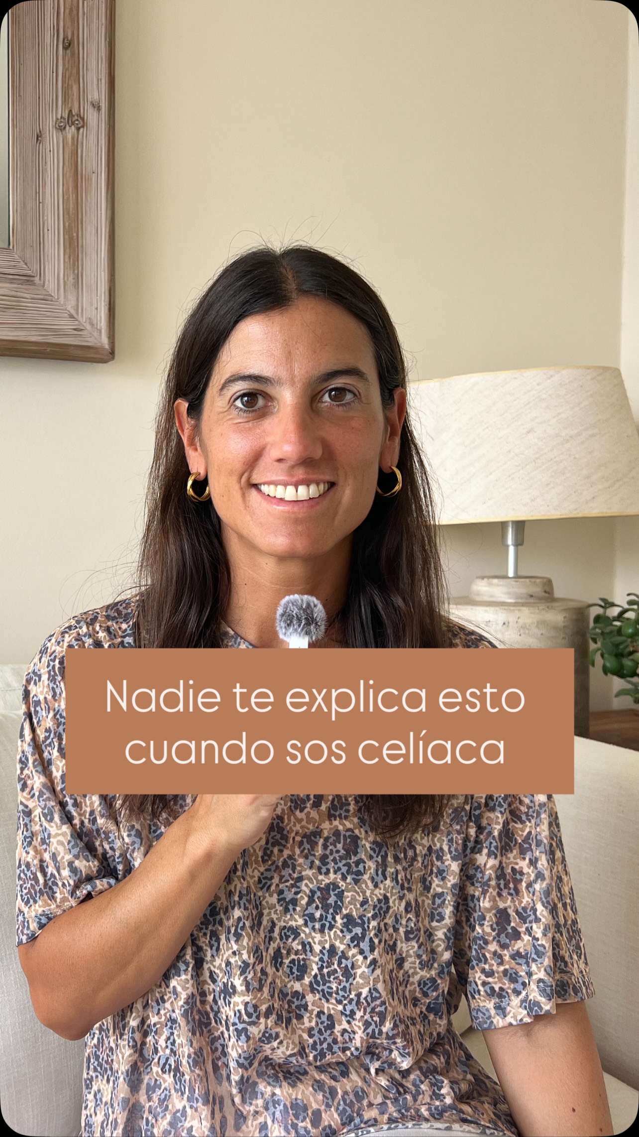 Nadie te explica esto cuando sos celíaca‼️
➡️ Ser celíaca no es solamente hacer tu dieta sin gluten
⚠️ El problema es cuando te das cuenta de que no sabés organizarte, terminás comiendo lo que hay, pasás horas pensando qué comer, picoteás porque nunca llegás bien a las comidas o vivís con hambre todo el día 🤯
➡️ La dieta sin gluten te dice qué evitar, pero no te enseña cómo armar una alimentación que te ordene, te sacie y te dé tranquilidad ✨
🙋🏻♀️ Como nutricionista y celíaca yo te puedo ayudar y acompañar en este proceso para que realmente puedas hacer un cambio en tu alimentación sin gluten.
💫 Si sos celíaca y queres trabajarlo juntas escribime por mensaje privado y te cuento más sobre mi programa creando hábitos sin gluten 😊
➖➖➖➖➖➖➖➖➖➖➖➖➖➖➖➖
📚 Metodología ➡️ Creando hábitos, no dietas
📩 jacinta@nutricionequilibrio.com.uy
📲 098 408 043
🌎 Www.jacicubasnutricion.com
#celiacos #singluten #celiaquía #nutricionista #habitossaludables