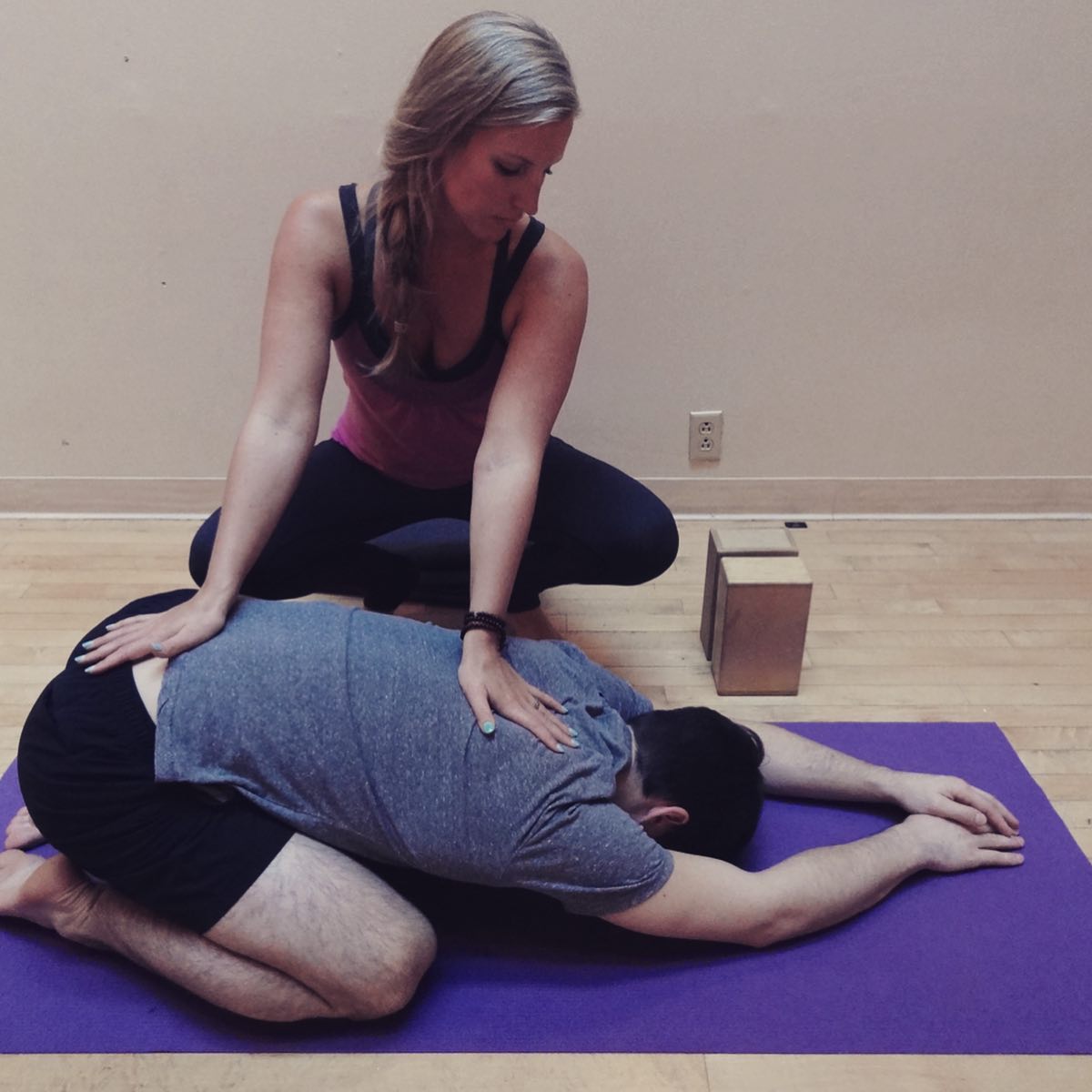 ✨B A L A S A N A ✨
Child’s pose. The pose you’ll always hear Yoga teachers say you can take whenever you need during class. -
I believe it’s also a pose you can take whenever you need during life.
-
It’s grounding, centering, balancing, and restoring. It’s a pose to sit with whatever may be happening within us. It’s a pose where we can release any energy that is no longer serving us.
-
Start in table top pose on your hands and knees. Bring your knees a bit wider (about as wide as a yoga mat) and bring your big toes to touch. Shift your hips back towards your heals as you walk you hands forward, resting your forehead on the ground, mat, a block, even a bolster (hello, yummy, restorativeness!!). Taking the legs wide can allow deep belly breathing. In. And not. Another option is to bring the legs together and bow over the legs bringing your hips towards your heels and either reaching your arms back behind you or stretched out in front. A folded blanket behind your knees can be really supportive in this version as it lessens the strain on the knees.
-
Give this pose a try. And, if you’re not in a space where you can drop down in child’s pose, try resting your forehead against a wall. You’ll be surprised how grounding this simple act can be.🙏🏼
-
#grounding #rootchakra #muladharachakra #groundingposes #yoga #yogaeveryday #balasana #childspose #earth #presentmoment #yogaprops #yogawithprops #restorative #restorativeyoga #restorativepose