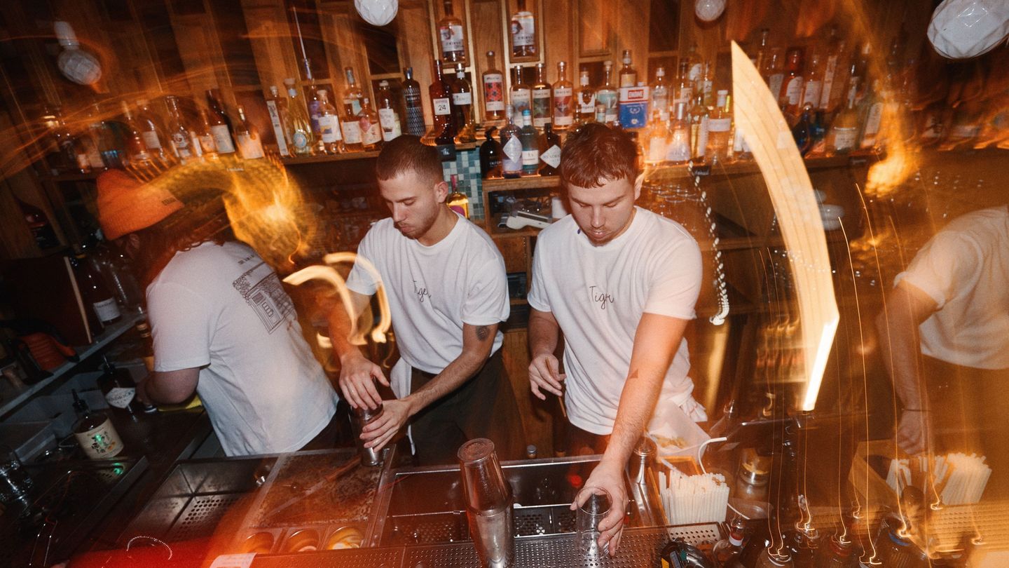 6 o’clock. Tiger time.
📸 @aron_farkas_photo