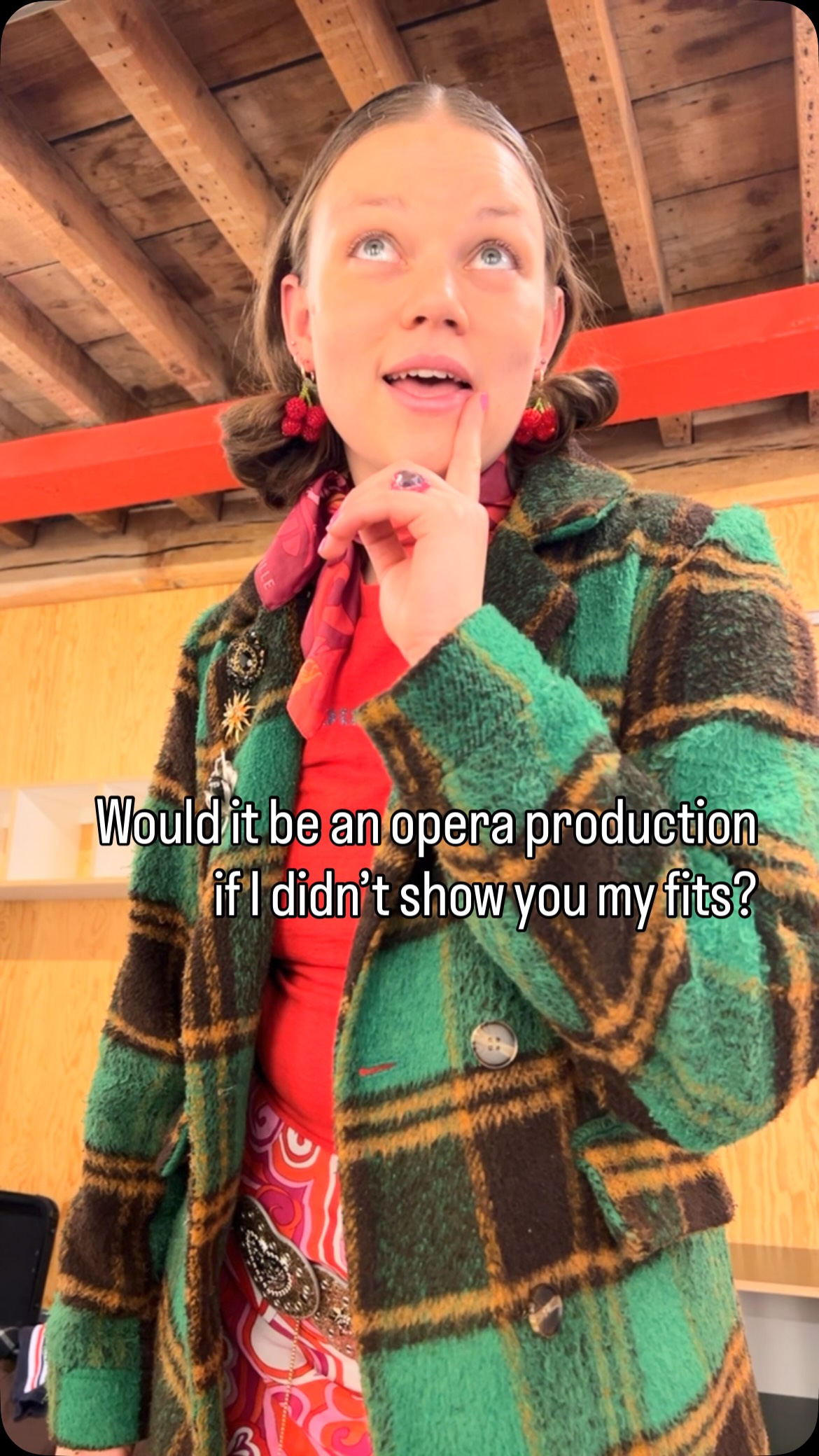 So some of you may not know, but for a young mezzo Dorabella in Mozart’s opera ‘Così fan tutte’ is one of the dream roles. 🥺💅
I feel so lucky and privileged to have had my role debut of this crazy fashion icon last night alongside my amazing colleagues (Fiordiligi) @juliana_m_cook (Despina) @rosasparks.soprano (Gizmo) @alexgibb2 (Fernando) @lulama_taifasi_tenor and (Don Alfonso) @krisbelligh !
A huge thank you to @paulcarr1961 and #maestronabil and the @ioacademy.gent for making my baby mezzo dreams a reality! 🫶
And now… let the reels commence! Huzzah!
#operasingersofinstagram #operasinger #mezzolife #dreamrole