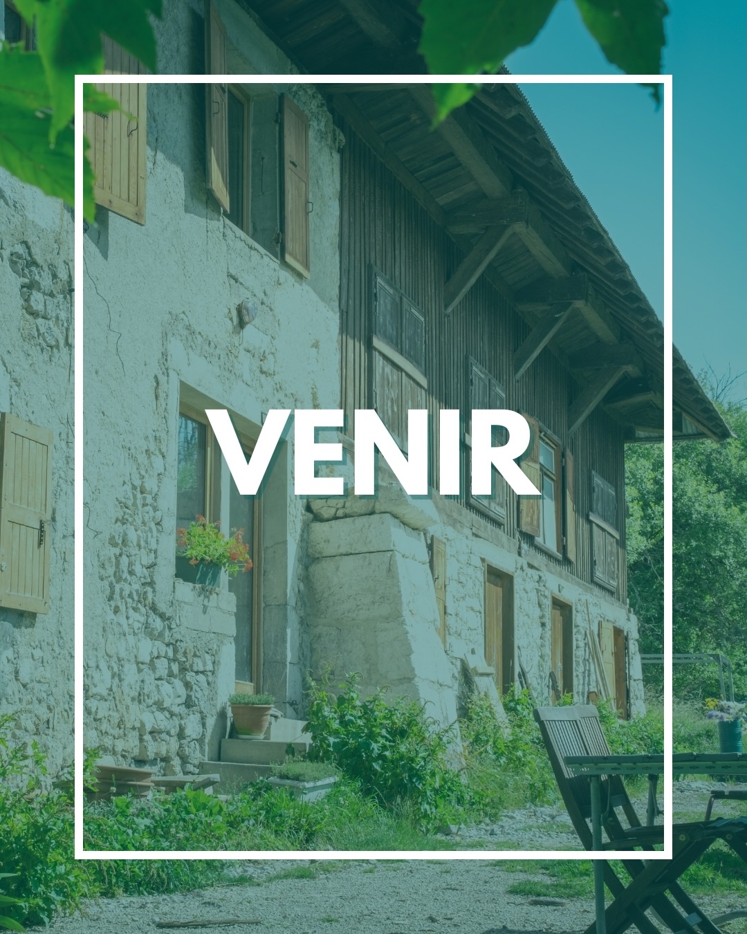 Pas simple de nous trouver, mais promis ça vaut le coup ! 🏔️
A pied, en vélo, ou en voiture, nous sommes ouverts tous les jours de juin à fin août de 11h à 18h (et le soir sur réservation).