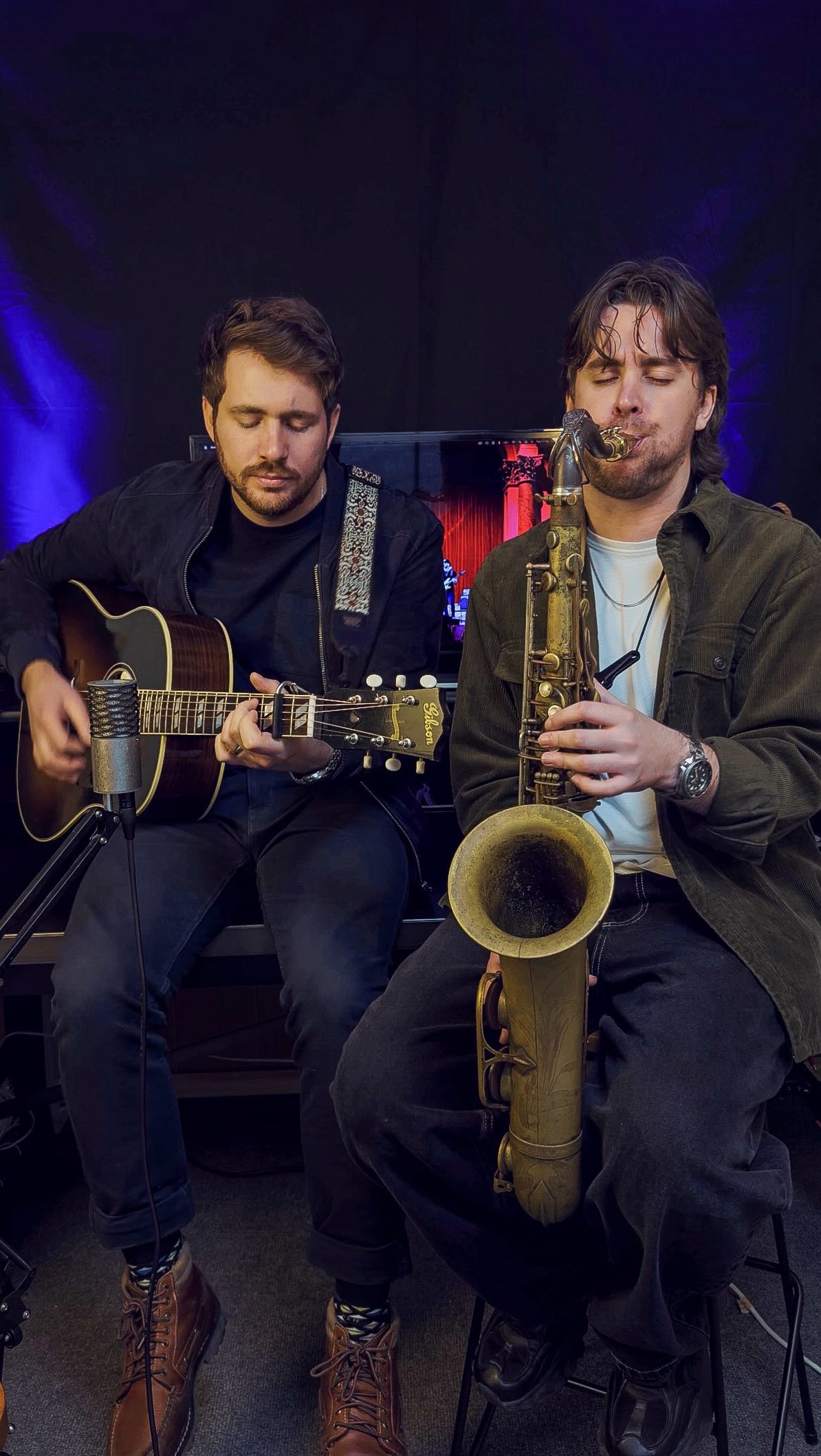 Some chill Sunday sax for you 🎷
Marcello and Cam bringing you a chilled version of ‘Man I Need’. The sax is known for bringing the party, but it can also be the perfect sound for your daytime soundtrack.
Filmed at our HQ during a laid-back session, this one’s all about slowing things down and letting the melody breathe. Proof that the sax doesn’t always have to steal the spotlight on a dancefloor - sometimes it’s exactly what you need for a relaxed, classy vibe.
#manineed #oliviadean #saxophone #acoustic #sax