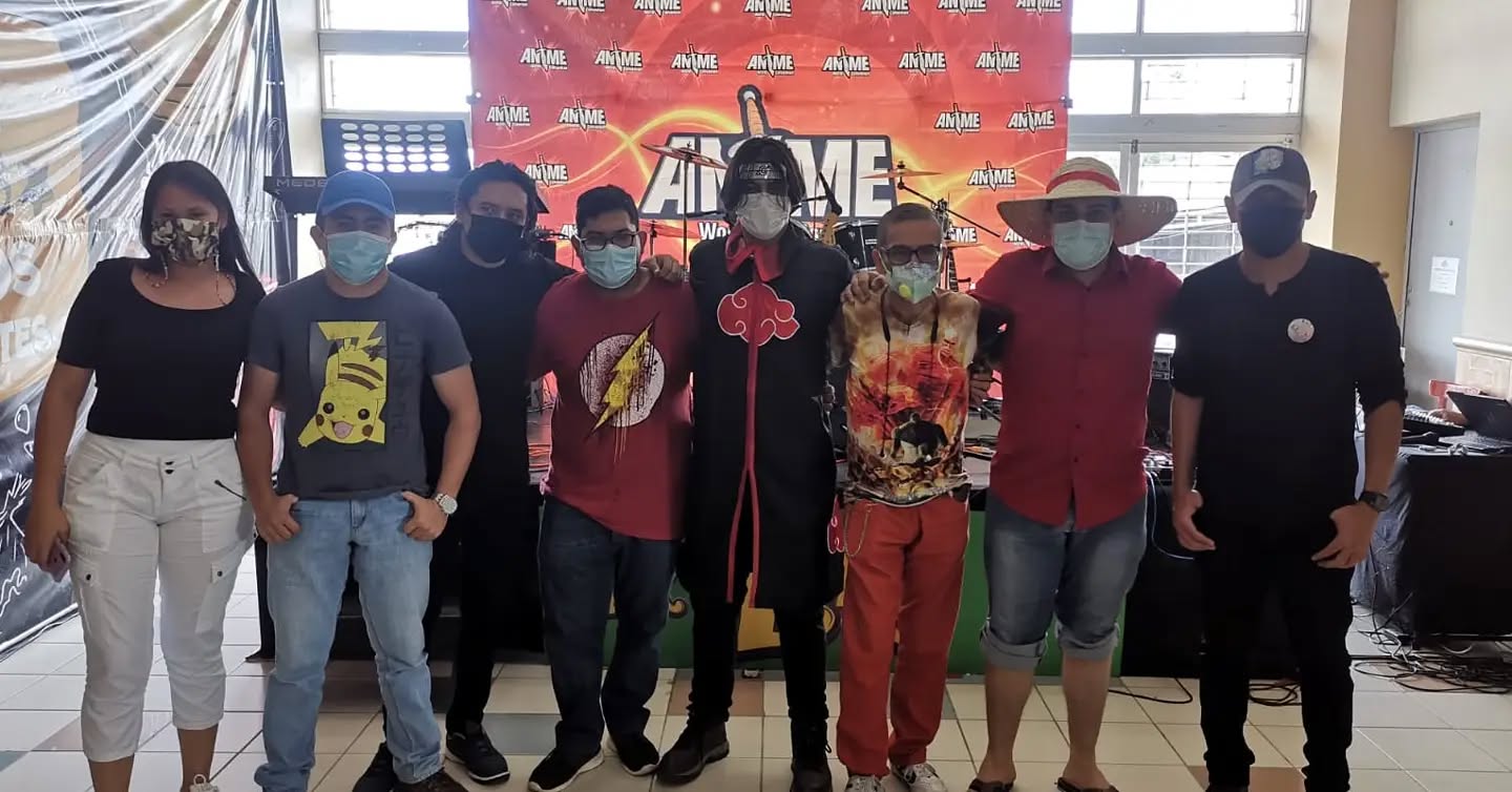 Gracias a la gente de siguatepeque por ese cariño moestrados en el evento de @animeworldconvention fue una experiencia increíble