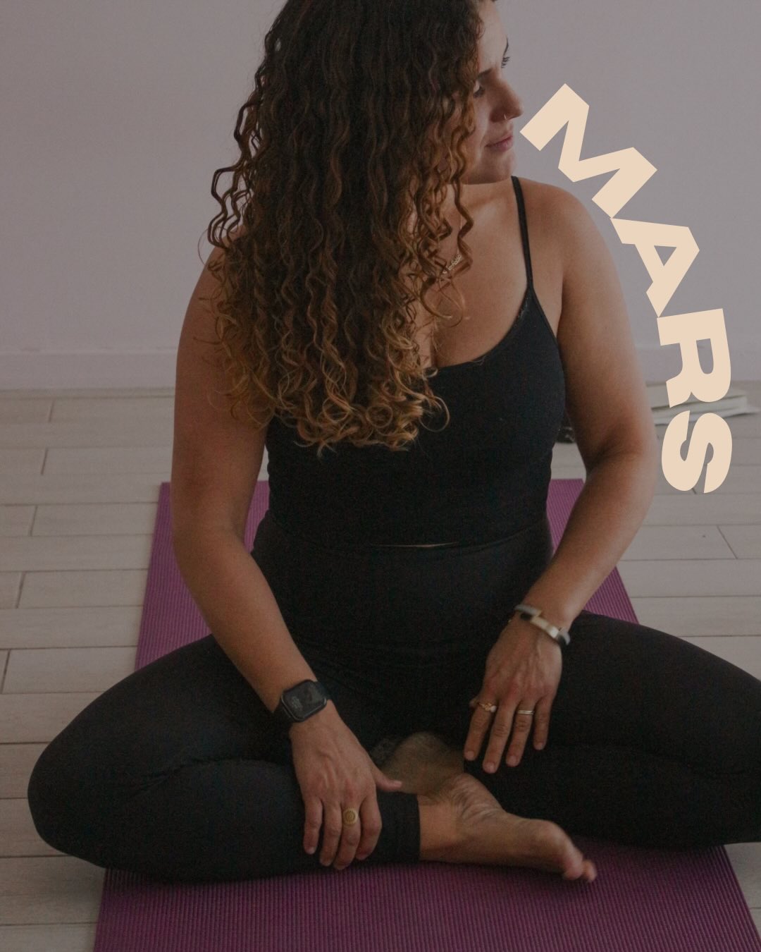 . PLANNING DE MARS .
Après tant de temps d’absence de comm (je sais 🫠) je tente un petit retour.
Petite nouveauté ce mois-ci : UN NOUVEAU LIEU pour le yoga prénatal et postnatal. Les cours restent identique à @espacesanterra mais je démarre dans un superbe lieu cours Gambetta (métro Garibaldi) et ça démarre le mardi 17 mars!
Également la 3ème session de l’atelier Gestion de la douleur en couple à la toute fin du mois. Plus beaucoup de place dispo!
Toutes les infos dans les liens dans ma bio et sur mon site internet www.yaladdoula.com .
📷 @madeleineetmarguerite
@emmarodriguesp
@anabelledecaix