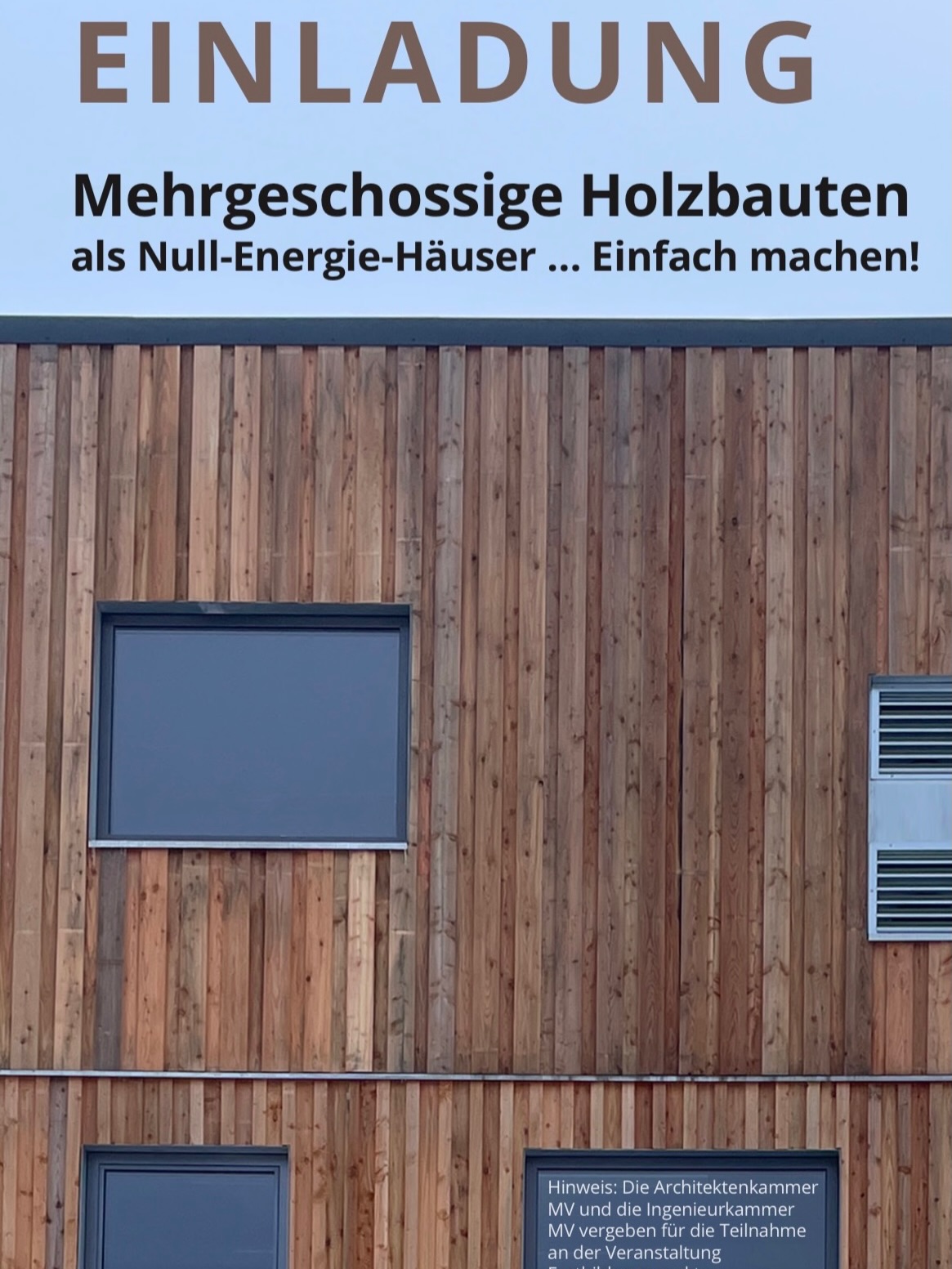 Klimafreundliches Bauen gilt als kompliziert, teuer und überbürokratisiert. Häufig verbunden mit der Frage:
Lohnt sich das überhaupt?
Dass es sich nicht nur lohnt, sondern für präzises, wirtschaftliches Bauen ausschlaggebend ist und nebenbei die Aspekte der Nachhaltigkeit erfüllt, wird auf der Veranstaltung „Mehrgeschossiger Holzbau – Einfach machen“ am 24. März 2026 von 17 bis 19 Uhr im Filmbüro Wismar, Bürgermeister-Haupt Straße 51, statt. Einlass ist ab 16:30 Uhr, Online-Teilnahme ist möglich.