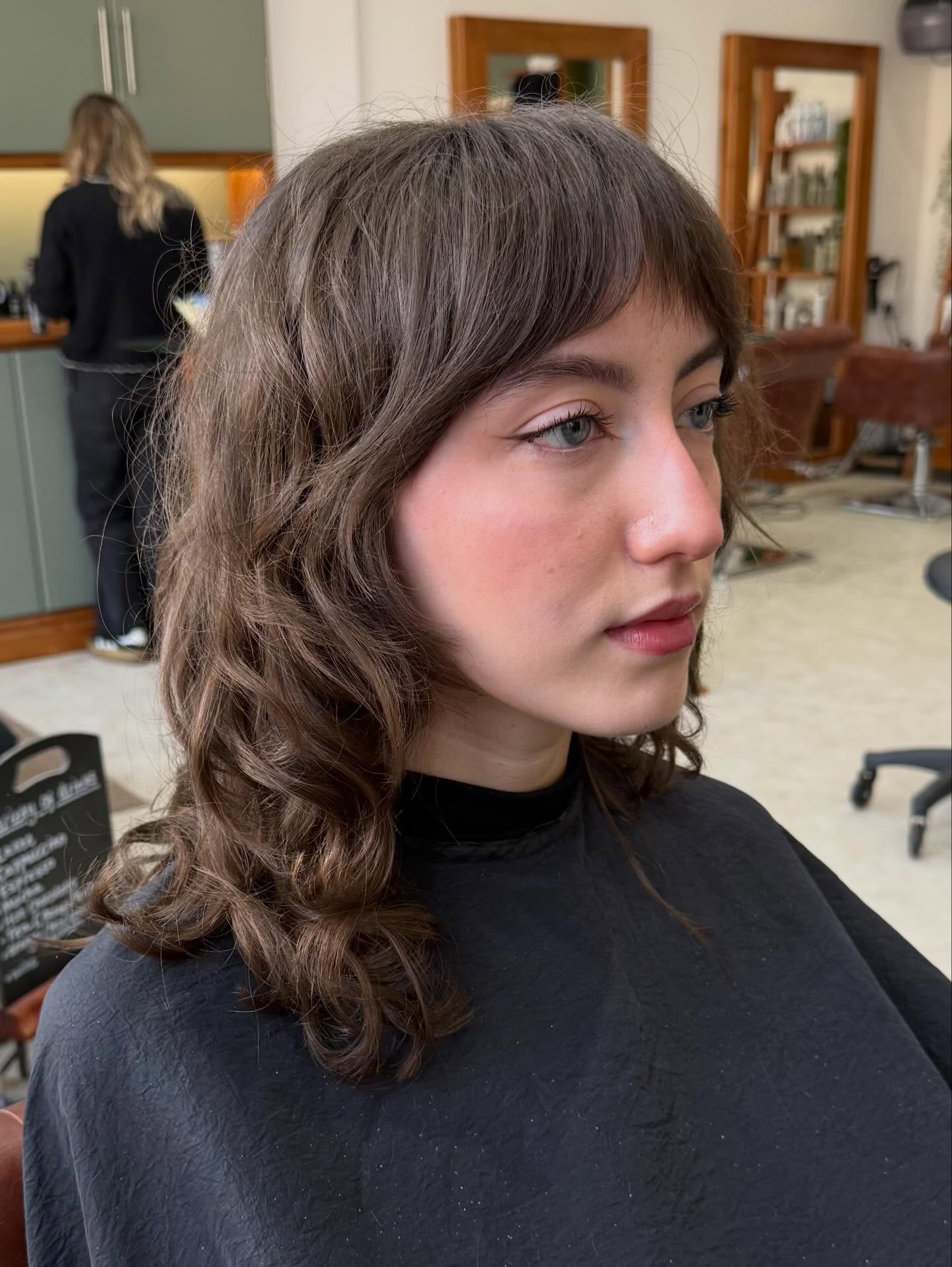 Embracing natural curls and waves
✨shag season activated✨
✨Hair done my Mariah ✨
#goldwelluki #curlyhair #wavyhairdontcare #kmshair