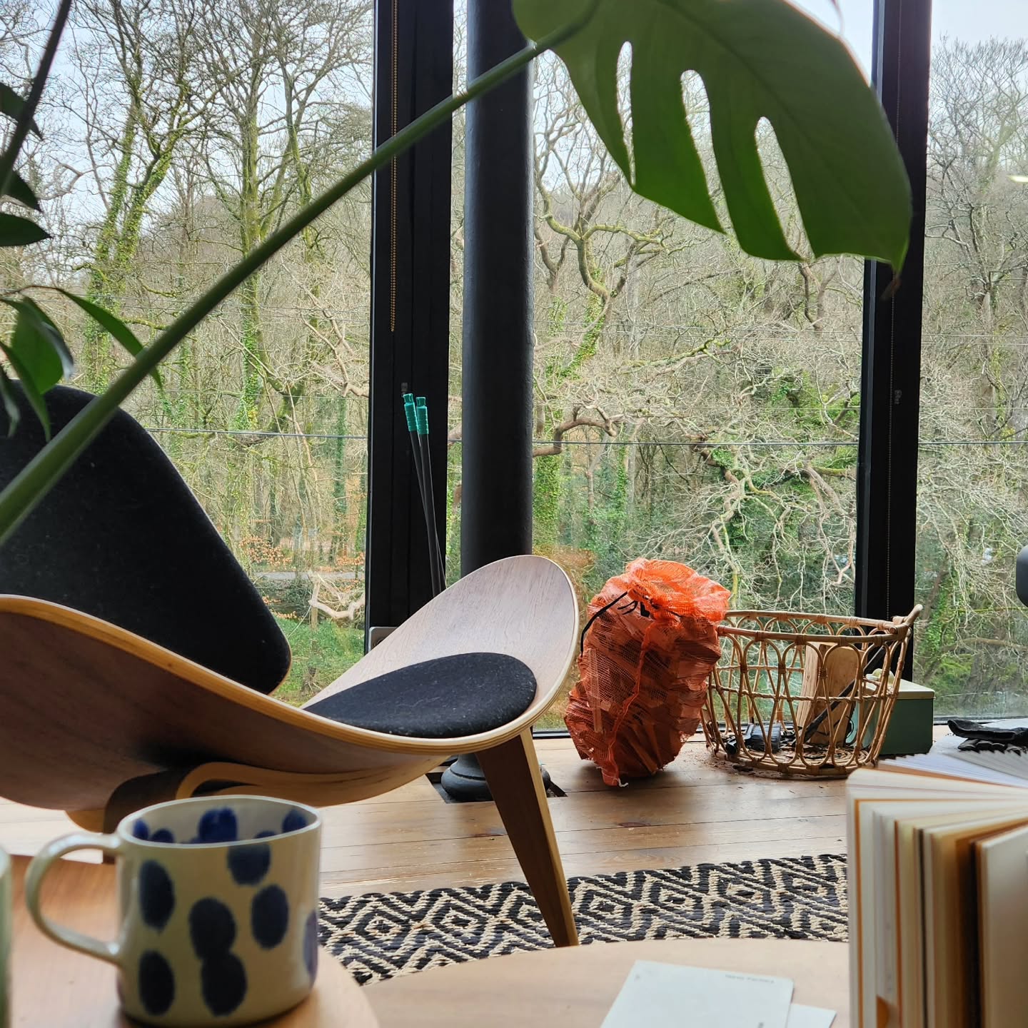 Yesterday, we had Charlie and Scott in for their trial days, and they absolutely loved using the space!
The thing that pulls people here when asked how their day went is that it's calm, peaceful, and quiet. Again, this is exactly what Charlie and Scott both said.
We don't shout about how busy and loud this place is because that's not what we're doing here. We offer focus, and we offer thinking space.
Our space is tranquil, aligns with the flow of the river, brings peace to our mindsets, and provides us with the hyperfocus you'll need to get your business 'done'.
Most here are established business owners looking to build and grow what they already have. That focus time is imperative away from busy family life and working at home under pressures.
We have breakout spaces, CoWalks and community events and meet ups to get together and feel that business bond, but we are also very proud of being that calm, peaceful space you need, in order to think and generate those ideas. It's why we've planned the space as it is.
With Business Support on hand by Jack, our founder, you have all the tools you need to be able to push your journey to the next step. Jack specialises in building businesses and growing successful brands. If you want a quick chat, drop us a message.
Oh, Charlie and Scott are now members and start next week 🙏
#peace #focus #allthetools #coworkingdevon #buckfastleigh