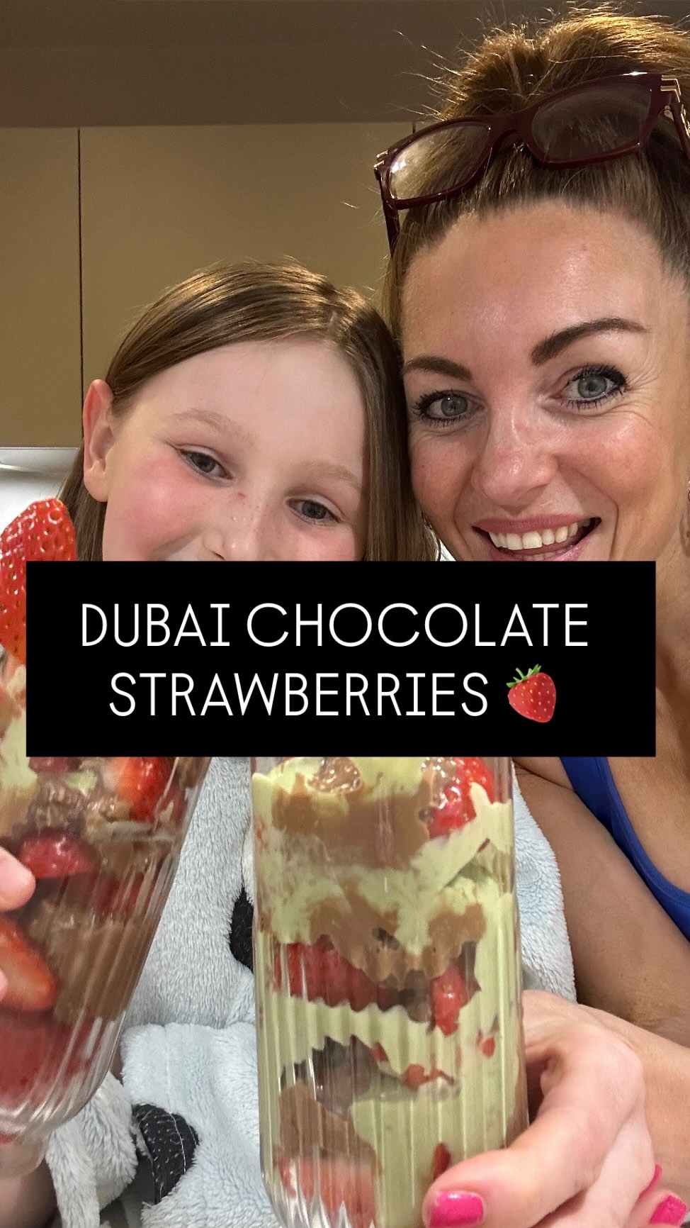 She’s done 😵!
We cannot gate-keep my Dubai Chocolate Strawberries 🍓 . That would be cruel 😈👇
So instead of saying ‘head over to my website’, here it is 👇 (but use my website for other amazing snacks!)
SAVE this post + SHARE it with your mum friends…. Because we all deserve a treat ❤️
Serves 2:
🍓300g strawberries, chopped into halves
🍫100g milk chocolate, chopped
🌾35g shreddies, crushed
💚60g pistachio cream
🥛2 tbsp milk
🥄8g coconut oil (or any non flavoured oil)
Prep 👇
•Melt the chocolate and oil by microwaving in 30 sec bursts, stirring in between
•Stir in the shreddies, leave 3-5 mins so it thickens but stays spoonable
•Pistachio drizzle: combine the cream with the milk in a bowl. Warm for 10-15 seconds and then stir. Warm again if necessary.
•In two seperate bowls or glasses, layer the strawberries, then the chocolate mix and drizzle the cream over, and repeat.
•Serve immediately and let me know on the comments if your kids have the same reaction as Lettie 🤣 … 👇!?
If you’re going to overindulge then do it properly 😉 Remember your eating habits should be about BALANCE. Don’t overthink your food 🤍
Use my Legs Bums & Bubbas website (in bio) to access 350 of my tasty recipes and check out ‘Kate’s Kitchen’ on Amazon for my 2 recipe books 👀💪
#fitnessandfood #motherhoodjourney #dubaichocolate #legsbumsandbubbas #kateskitchen