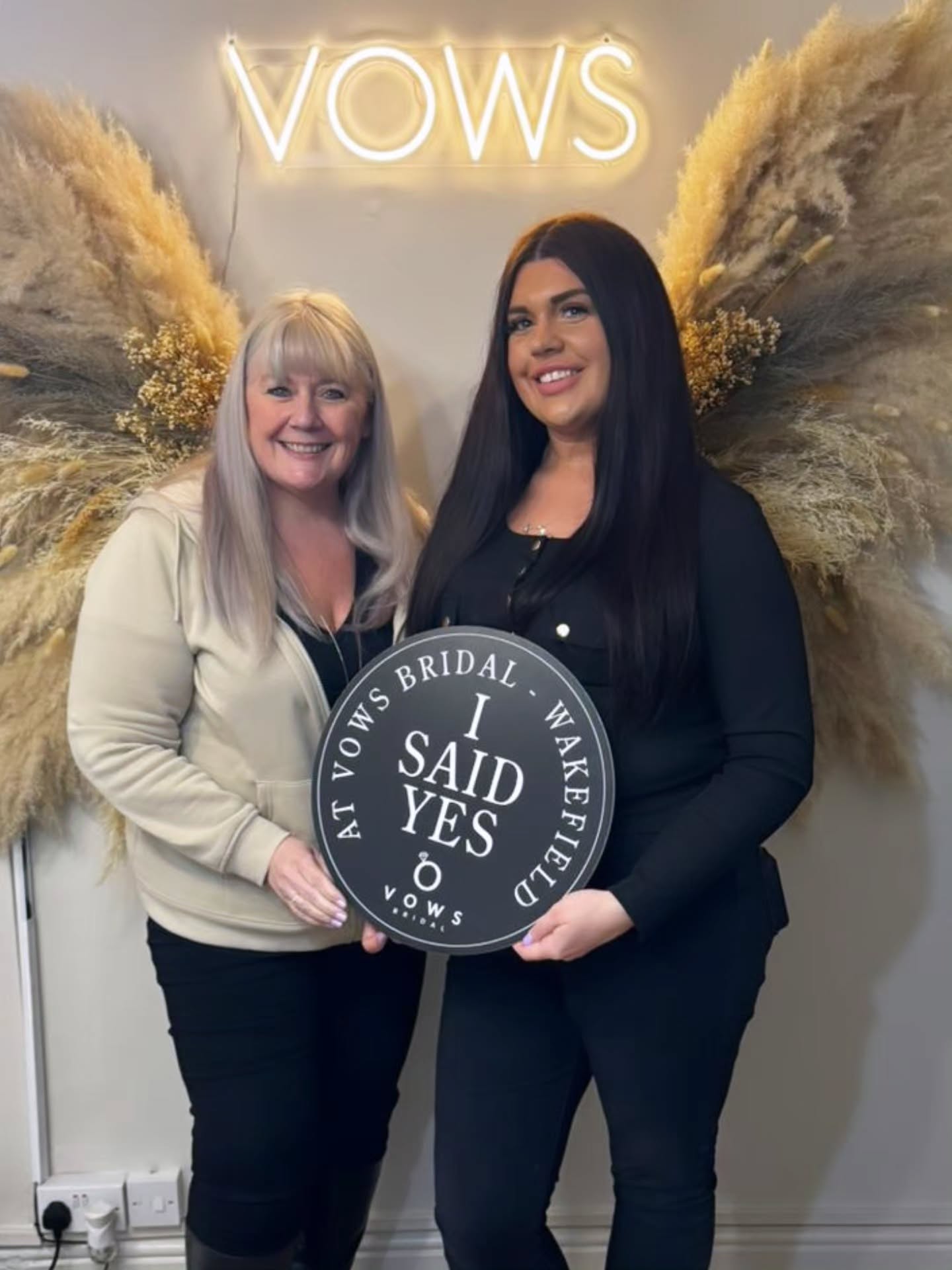 Our gorgeous February brides 🥰
We had the pleasure of helping these ladies find their perfect dresses & start their bridal journey!
Thank you for choosing to Vows 🤍
#yestothedress #Wakefield #weddingdress #bridetobe #bridalappointment