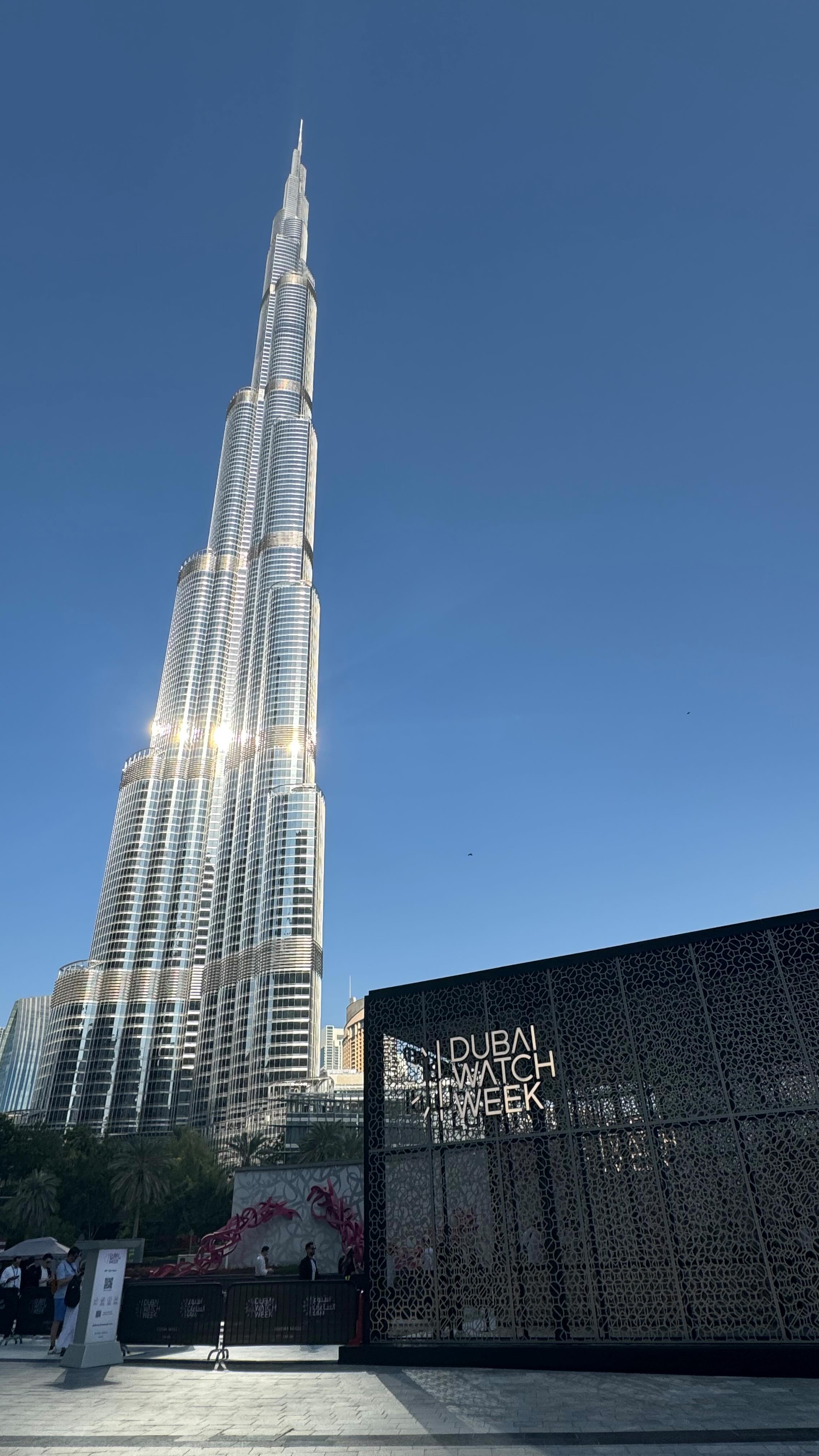 On my recent trip to Dubai, I spoke about its wellness culture, not just parties and beach clubs, but run clubs, wellness spaces, ambitious conversations, and people who accept you with or without diabetes.
But lately, watching how the city has responded during global tension shifted something for me. While headlines feel volatile, the visible systems response here feels calm, coordinated and decisive. Dubai feels structured. Organised. Prepared. Thereās a visible calm in the way systems operate.
And that matters more than aesthetics.
As women building careers, businesses, or entirely new identities, safety isnāt a luxury ā itās infrastructure. When your nervous system isnāt in survival mode, you think clearer. You take smarter risks. You expand. Performance isnāt just about ambition or talent; itās about the environment that holds you while you grow.
This is not hype. Not fantasy. A place where ambition and order coexist. Where structure doesnāt shrink you ā it stabilises you.
If youāre quietly building something bigger than your current environment, and youāre craving a space that can hold that version of you, I see you.
#dubai #buildininpublic #womeninspiringwomen #diabetes #thedesignerdiabetic