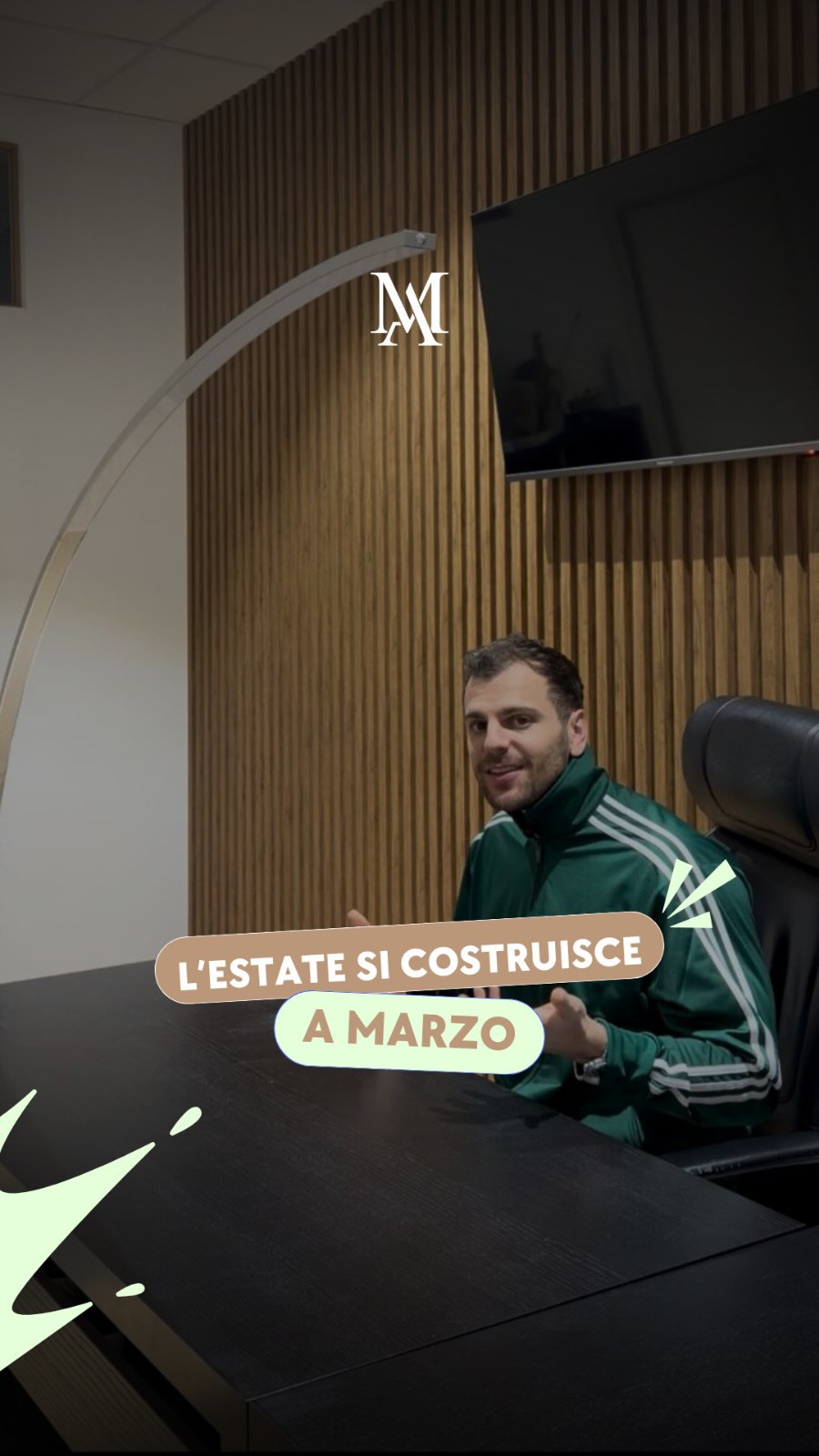 Marzo è il TUO mese 🌸
è il mese che separa chi arriverà in forma all’estate da chi si farà trovare impreparato.
Perché chi aspetta maggio ha solo due strade:
❌ fare la fame
❌ ore e ore di cardio, rischiando di perdere anche massa muscolare
Chi inizia ORA invece ha il vantaggio del tempo:
✅ perdita di grasso graduale
✅ massa muscolare preservata
✅ niente diete drastiche, niente stress inutile
In più, la stagione è dalla tua parte: più luce, più caldo, più voglia di muoversi.. non sprecare questo vantaggio 🌱
L’estate si costruisce adesso, non tra due mesi!
Prenota la tua consulenza conoscitiva ✨GRATUITA✨ sul nostro sito oppure chiamaci allo 0874 17 600 38, ti aspettiamo! 💪