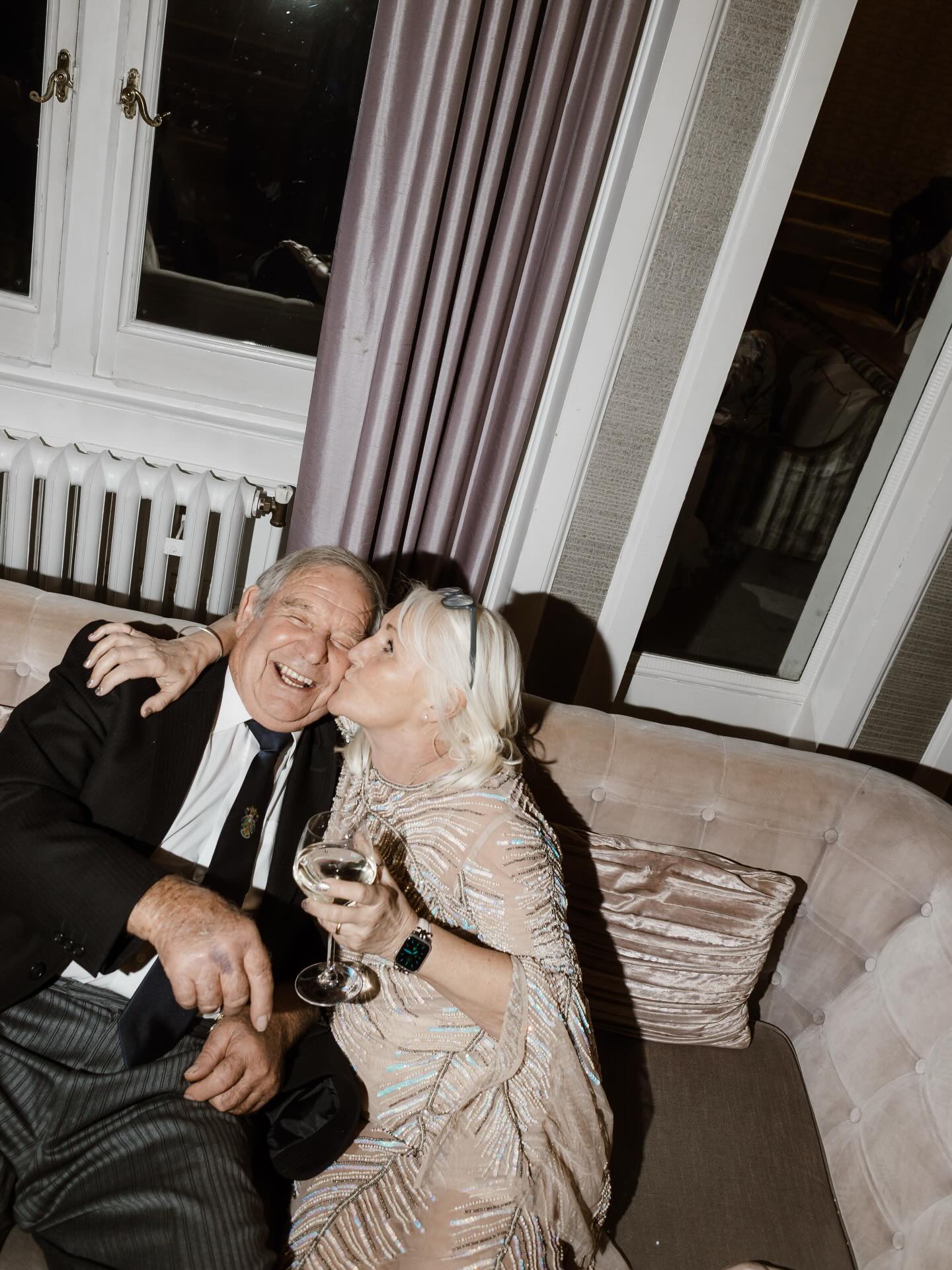 A reminder that 90% of your Wedding Gallery is made up of frames like these. Life. Relationships. Connection. A little awkwardness. Documented not orchestrated.
Its where the real magic happens ✌️