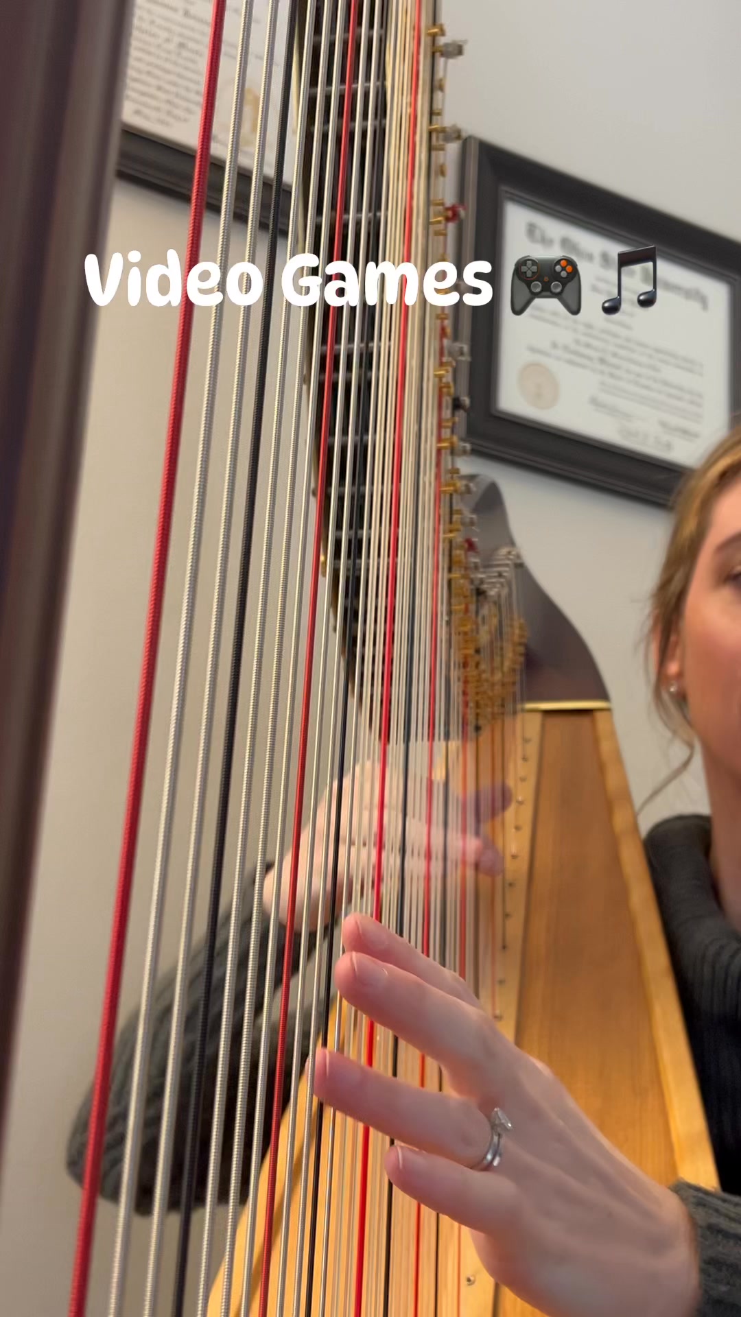 It’s you, it’s you, it’s all for you…’ ✨
Video Games by Lana Del Rey
#Harpist #tiffanyharpist
#LanaDelRey #VideoGames
#ModernWeddingMusic
#columbusharpist #HarpCover