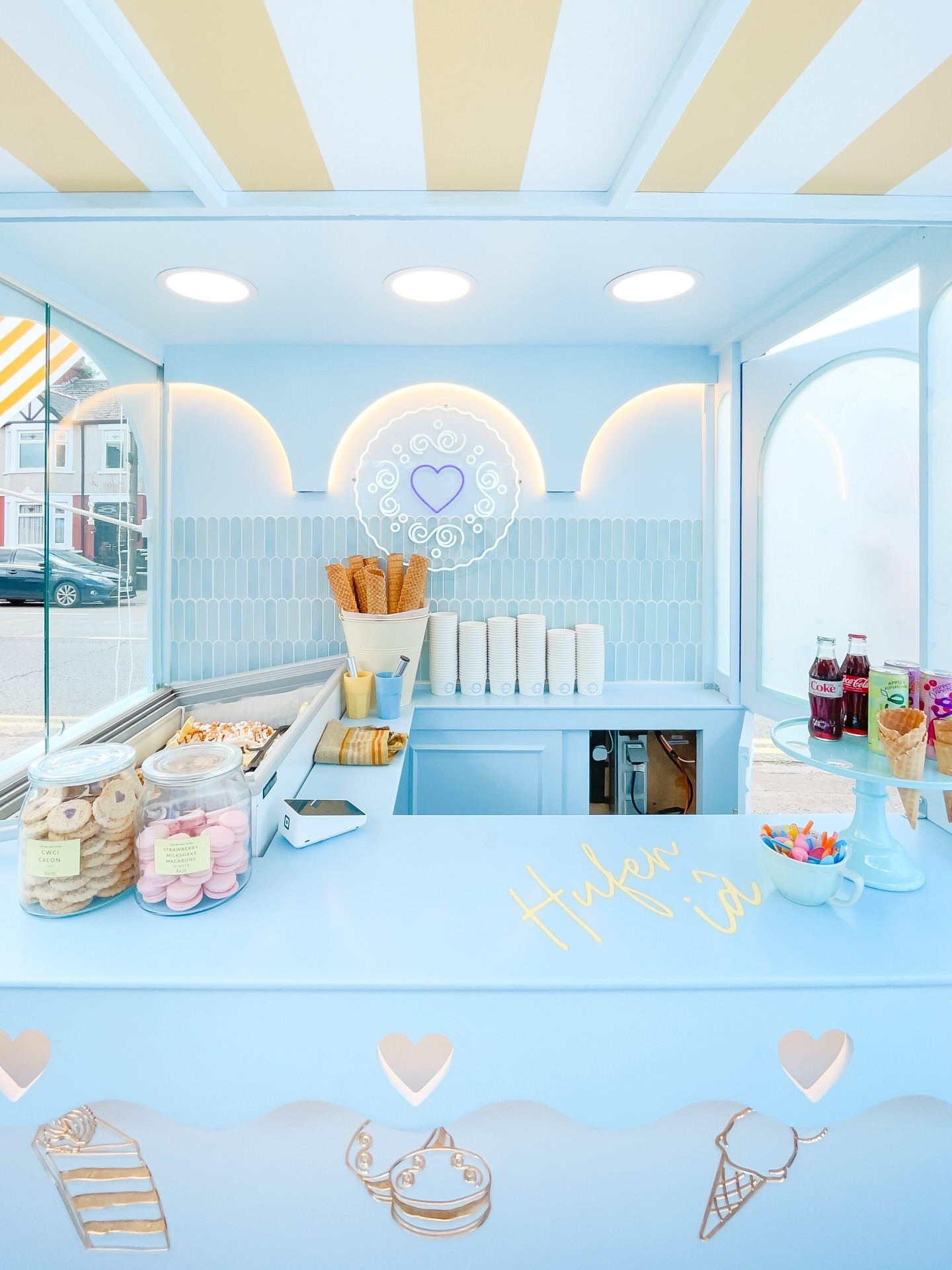 Roll up roll up Ice Cream Van for sale!🍦
It’s been fun bringing our ice cream trailer out every summer but it’s now time to hand her over to make someone else’s dream come true🫶
Fear not! We’ll still be doing ice cream in the hotter months but in a bigger and better way 🤩
If you or someone you know is looking at taking on a project give us a shout 🍦
#letthemseecake #forsalecardiff #cardiffrenoproject #cardifffoodtrucks #cardifffoodfestival