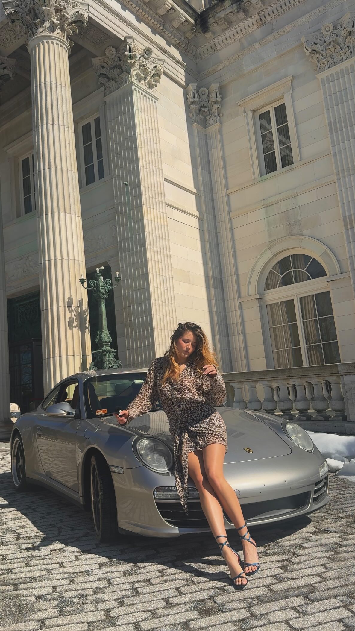 Manual Transmission. Impractical Footwear.
Ep. 6: YSL
Somehow these were easier to drive in than walk in.
#cargirl #ysl #porsche #feet #cargram