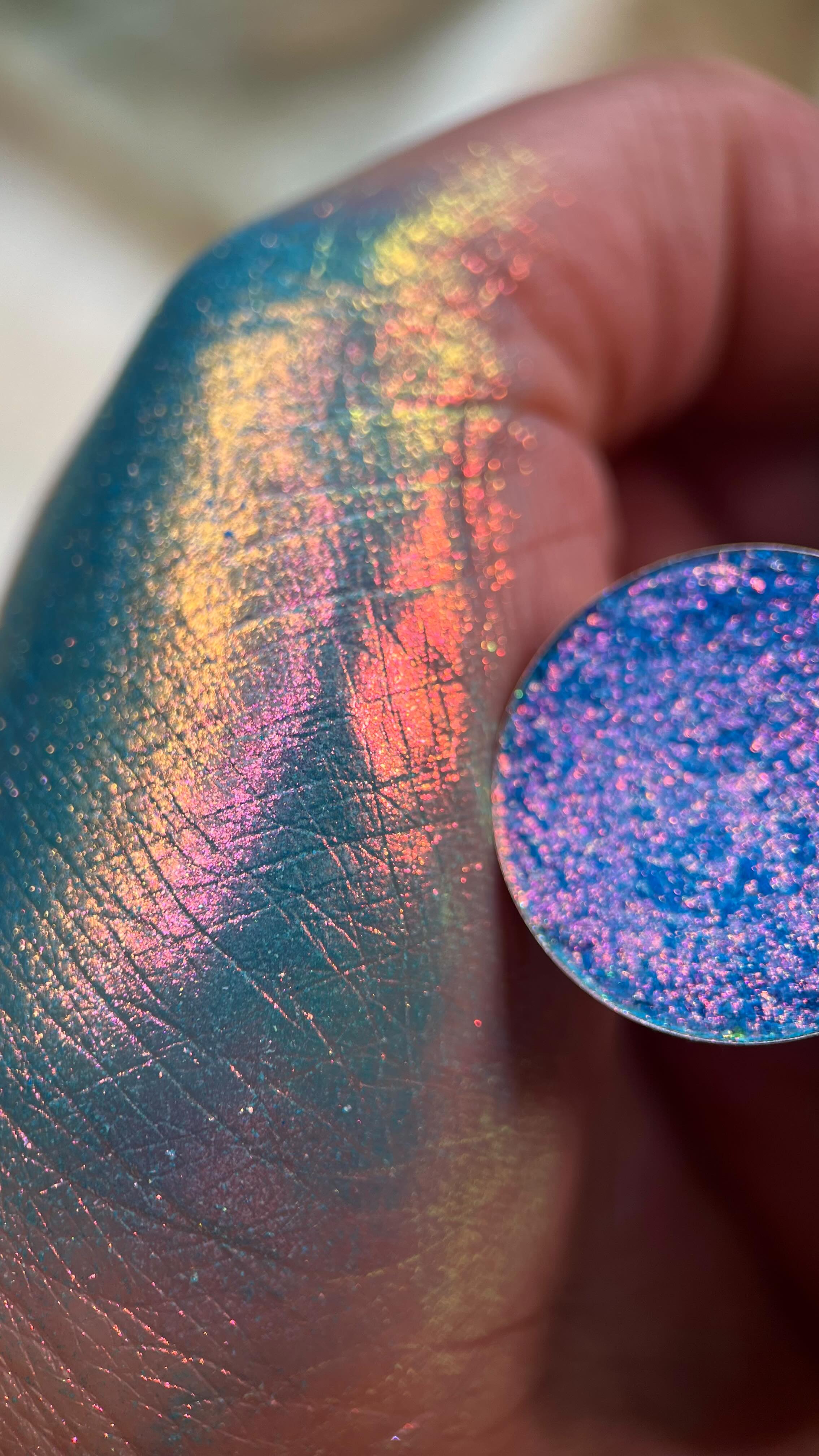 Which of our multichrome eyeshadows is your favorite? ✨
💙 Multiverse – a stunning blue that shifts beautifully into violet.
💜 Galaxy Dust – a mesmerizing purple with shifts of green, orange, and yellow.
🩵 Dreamscape – a true rainbow effect that transforms on the eyes.
🍁 Autumn Rush – a magical pink that shifts into warm yellow and orange tones.
🩷 Sakura – a delicate pink that shifts into blue.
🧡 Lure – a vibrant orange with pink and golden shifts.
On our website you’ll find over 200 shades to choose from!
And right now, when you buy 4 eyeshadows, you get the 5th one free. ✨ #swatches #indiemakeup #eyeshadows #makeuplover