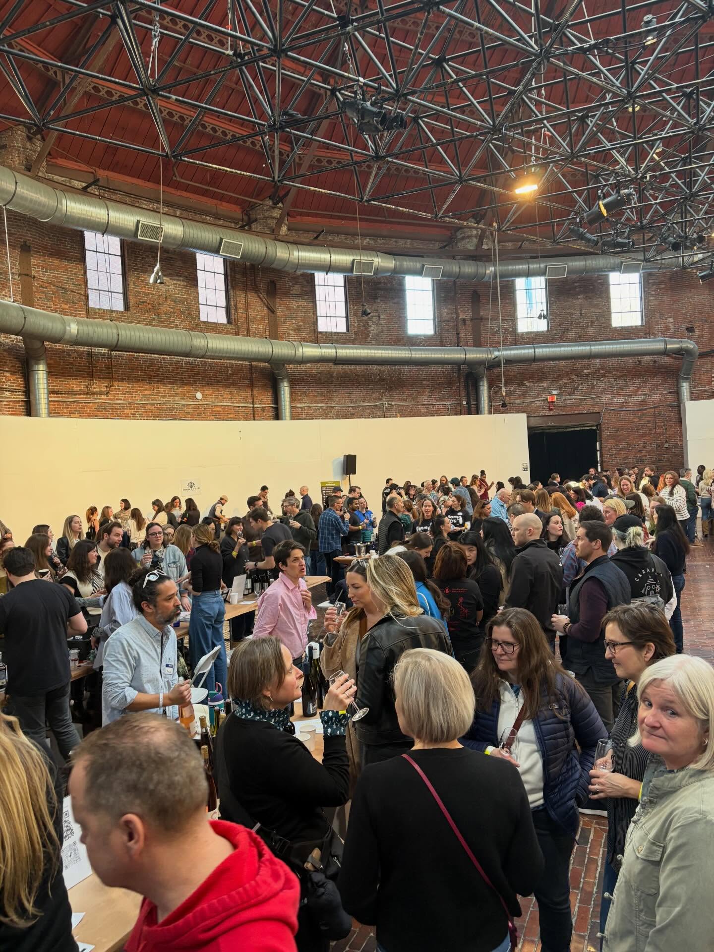 On a HIGH from @femmefeteboston this weekend!!! What an incredible thing to be a part of the very first year, and feel the buzz and excitement around this weekend. Boston, you really showed up for this one.
To @femmefeteboston @violetteimports @neighborhood_wines @barpallinoboston @wildchildsomerville for hosting me, countless other talented producers admire and learn from, and wine lovers all across the city - All gratitude, truly. 🫶