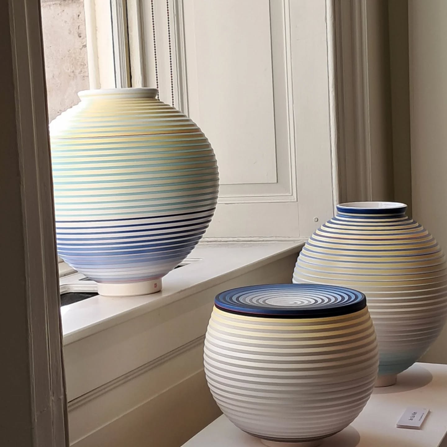 Jin's work shone out at Collect. People looked closely and admired his pieces far more than any others. Beautiful and such a technical achievement.