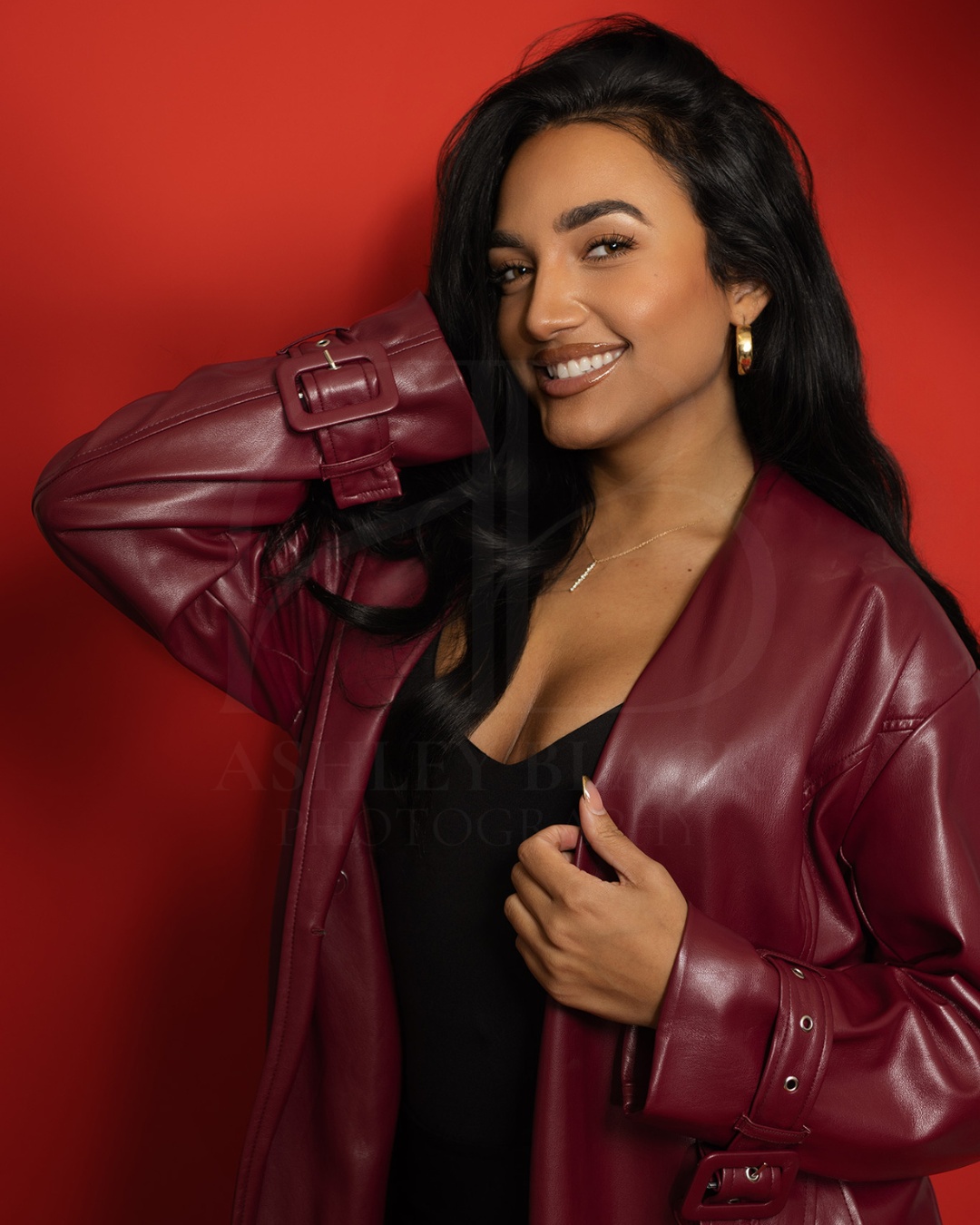 There’s a specific kind of friction that happens when your internal growth outpaces your external presence. You know you’re a leader. You know your work is high-level. But you’re still using imagery that feels like a "before" photo.
Women like Zayda don’t come to me because they need a new headshot. They come because they’re ready to see the woman they’ve already become. This isn't about vanity. It’s about identity infrastructure.
When you finally allow yourself to be captured in your most radiant, powerful light, you stop second-guessing how you show up in rooms. You start owning them.
#ChampaignUrbana
#WomenofChampaign
#BrandingHeadshots
#BeautyHeadshots