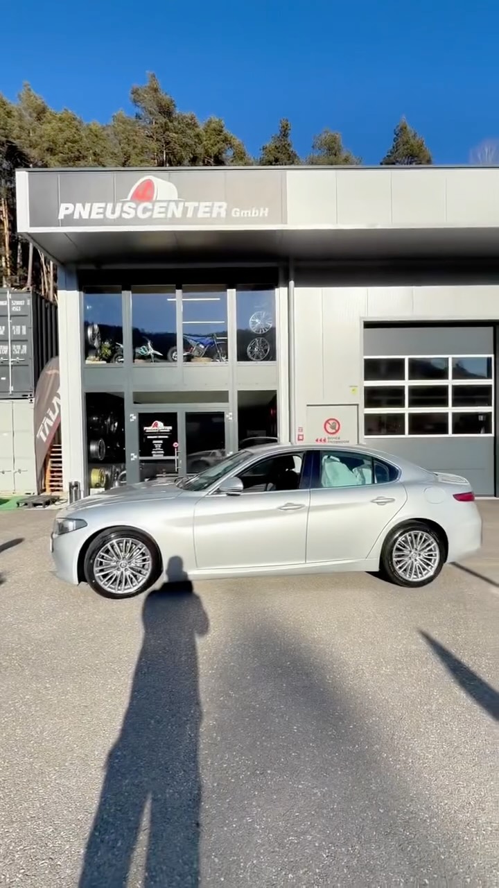 Sommerreifen ☀️☀️☀️☀️
Super Preise beim Vorverkauf‼️
➡️melde dich für einen Kostenvoranschlag➡️➡️
🏁High Performance Reifen
🏁Alufelgen
🏁Felgenzulassung
🏁Waschanlage
🏁Innenreinigung
🏁Chiptuning
🏁Keramikversiegelung
🏁Achsvermessung
🏁 Fahrwerk Tuning
🏁Thor Soundbooster
🏁 Collaudo
🔌Talaria Sting
infos + Termin unter:
📧 info@pneuscenter.com
📲3486966069 ☎️0472888048
www.pneuscenter.com
➡️jetzt Neu in Rodeneck Handwerkerzone Rienzstraße 21 👍
der private Reifendienst mit eigener Portal Waschanlage 24H geöffnet
💎💎💎💎💎💎💎
#winterreifen #sommerreifen #carwash #falkentires #rodeneck